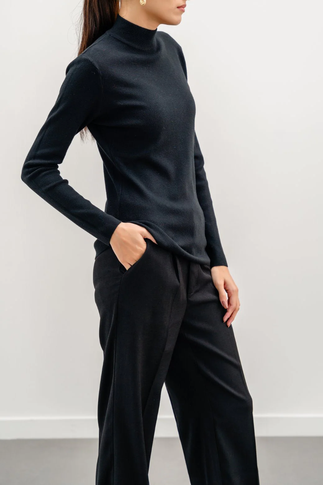 LUXURY HIGH CREW SWEATER - Image 4