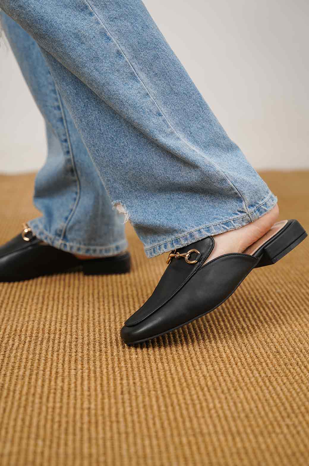 MULES WITH BUCKLE - Image 2
