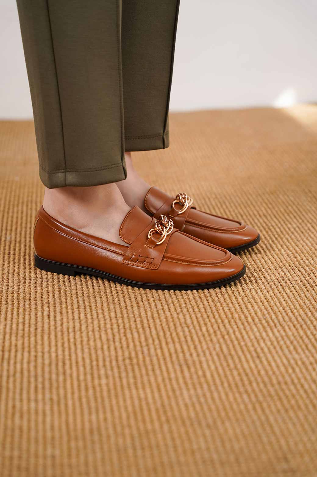 PLAIN CHAIN LOAFERS - Image 2