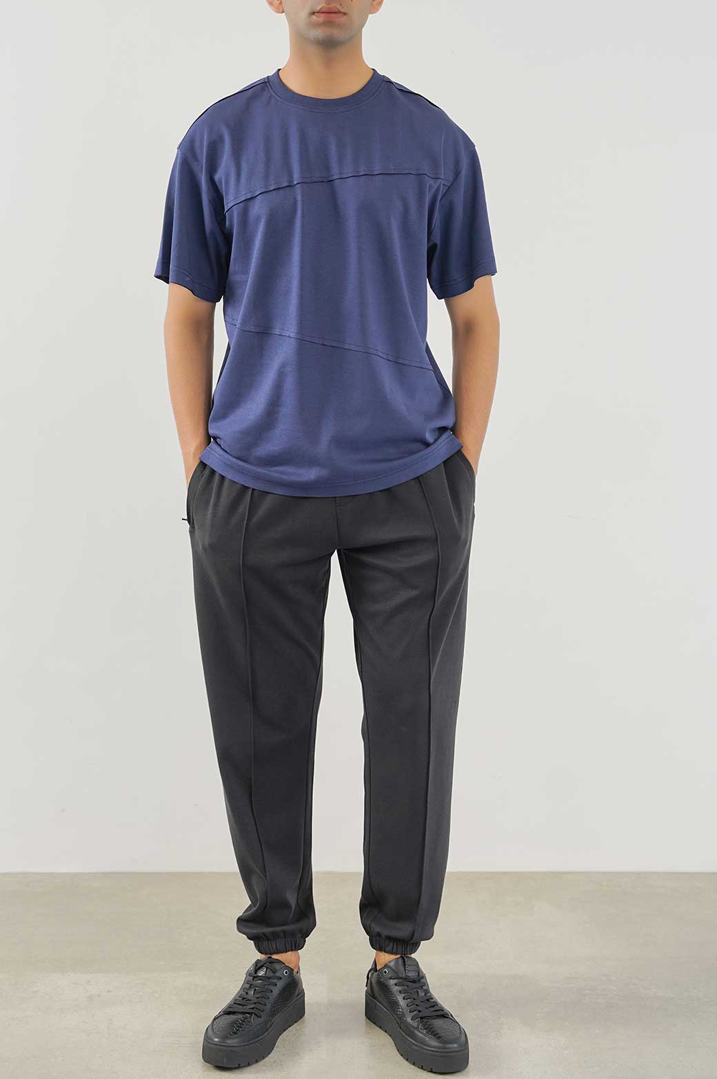 PLEATED JOGGER PANTS