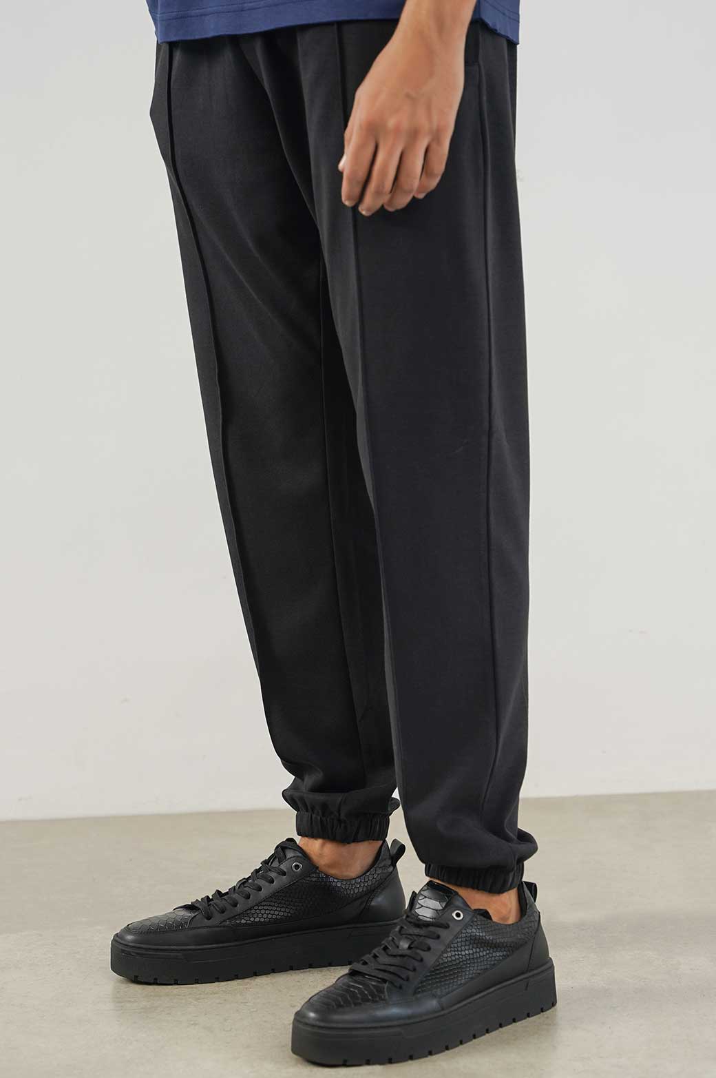 PLEATED JOGGER PANTS - Image 2