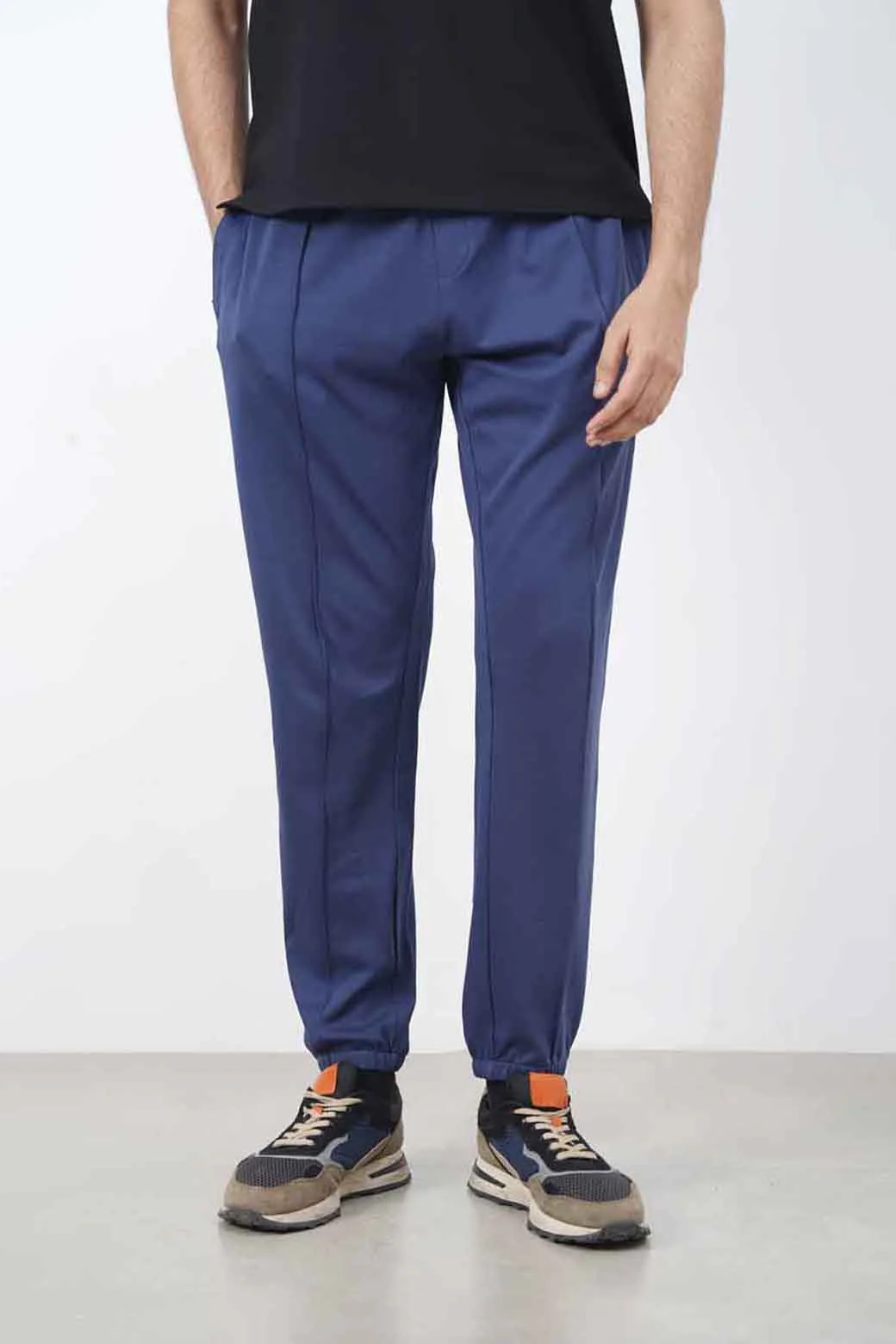 PLEATED JOGGER PANTS