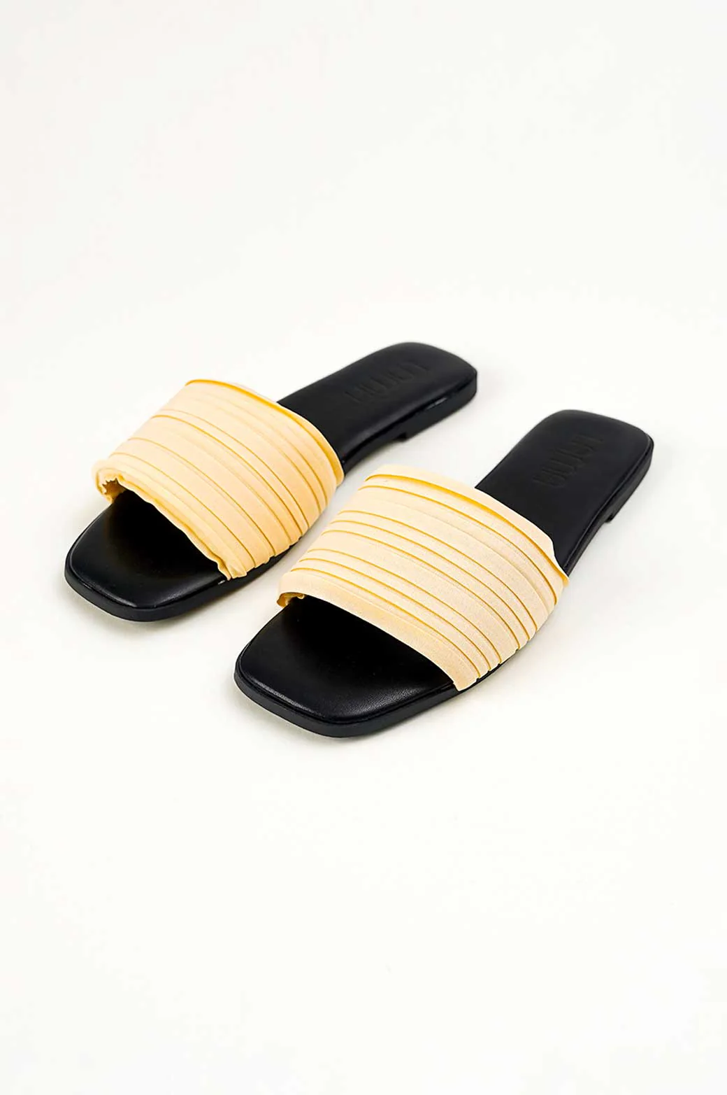 PLEATED SLIDE - Image 4