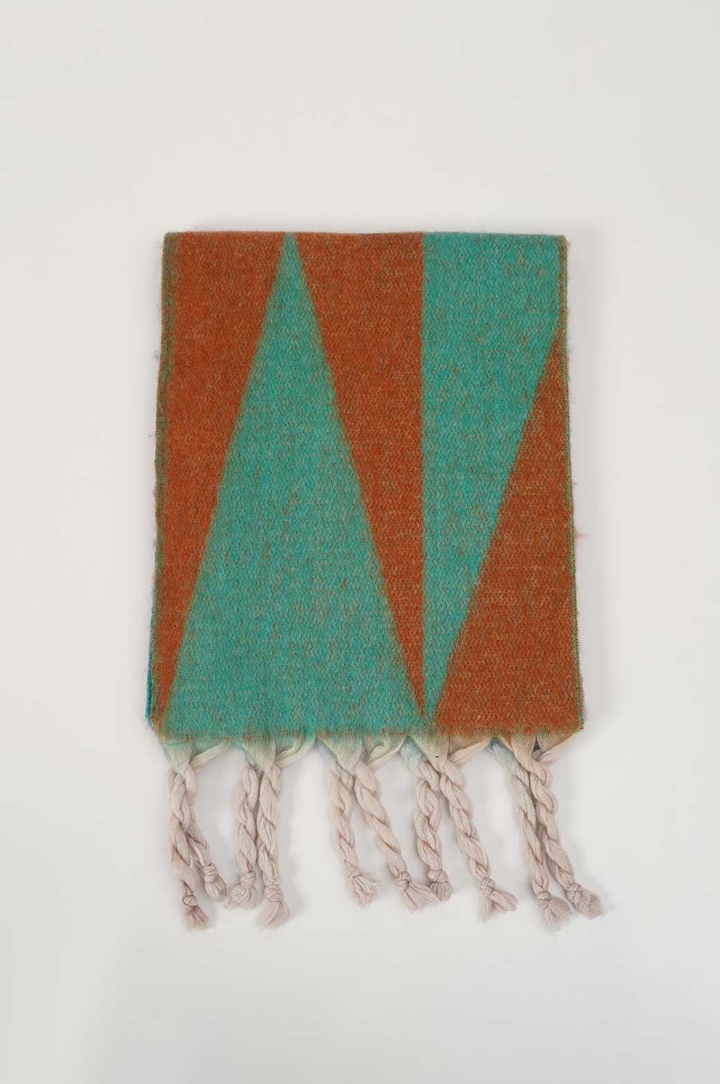 PLUSH ABSTRACT SCARF - Image 4