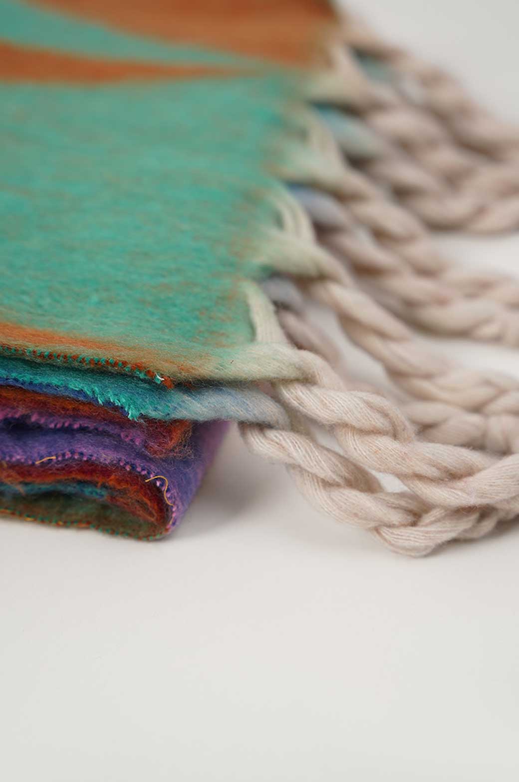 PLUSH ABSTRACT SCARF - Image 5