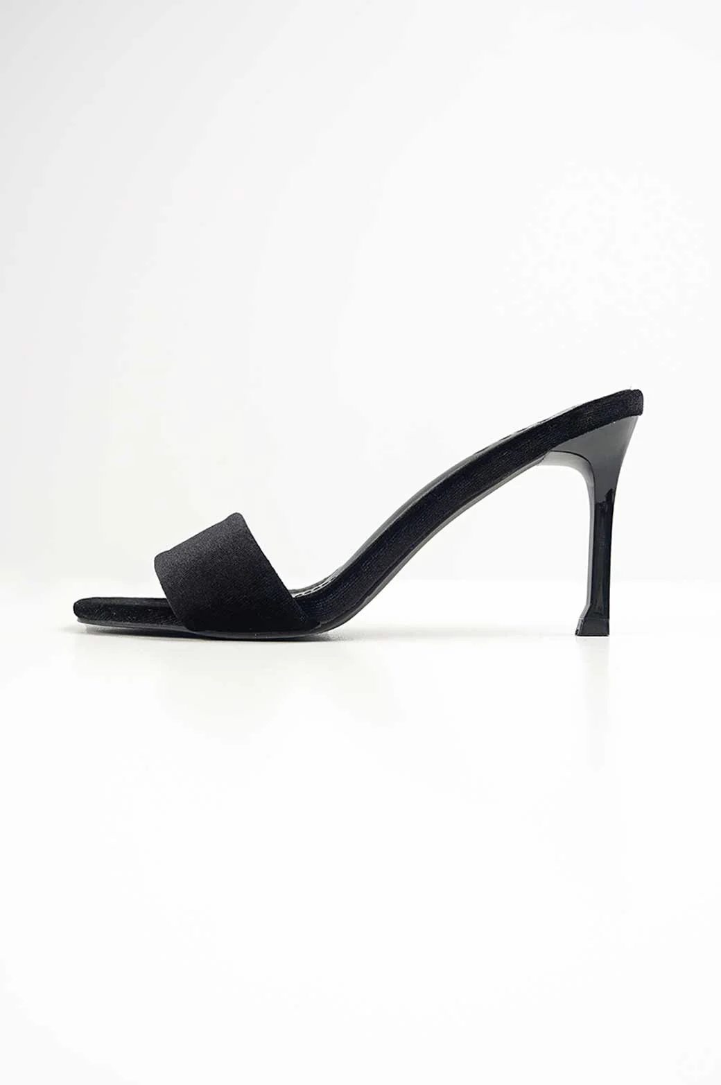 PLUSH HIGH HEEL - Image 5