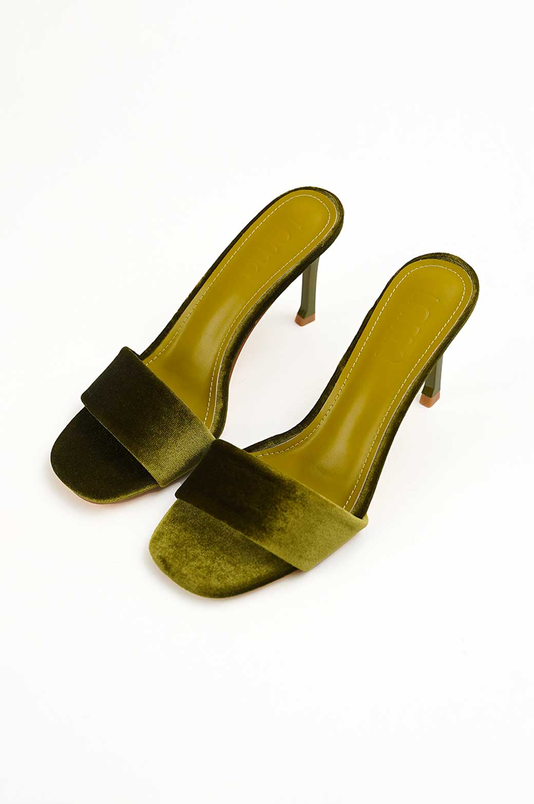 PLUSH HIGH HEEL - Image 6