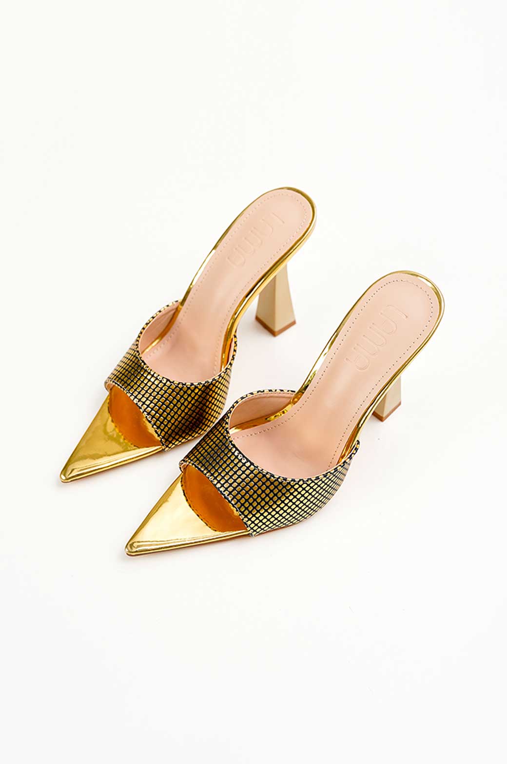 POINTED GOLD HEELS - Image 6