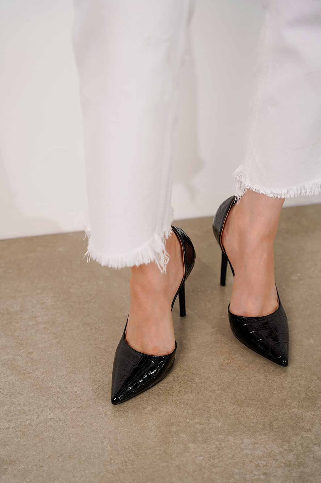 POINTED HIGH HEELS - Image 4