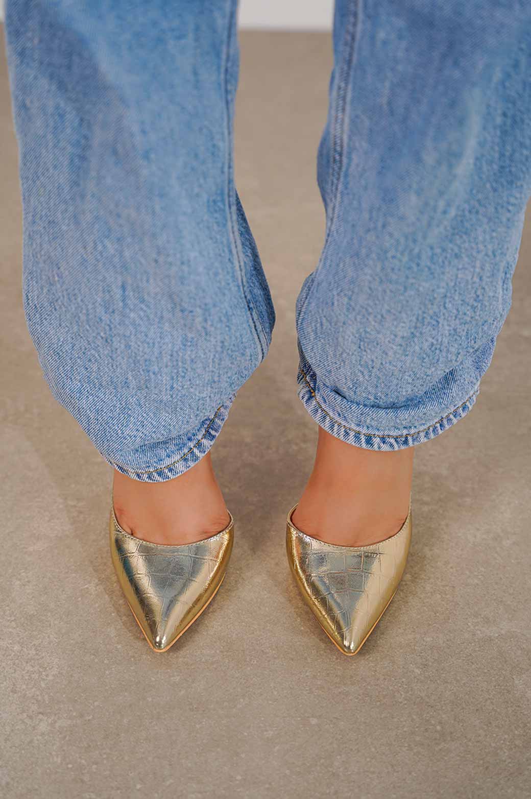 POINTED HIGH HEELS - Image 2