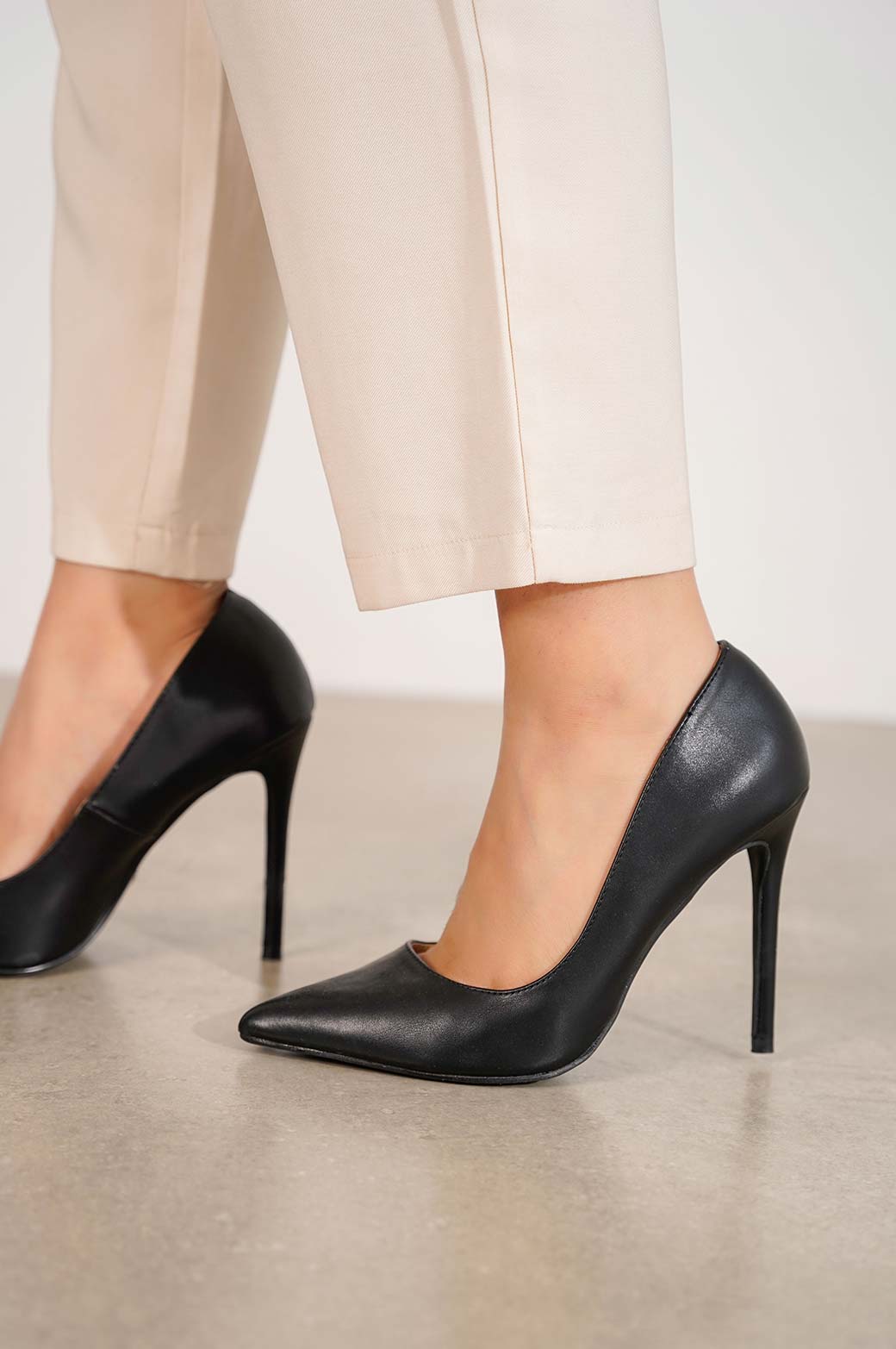 POINTED STILETTO HEEL - Image 2