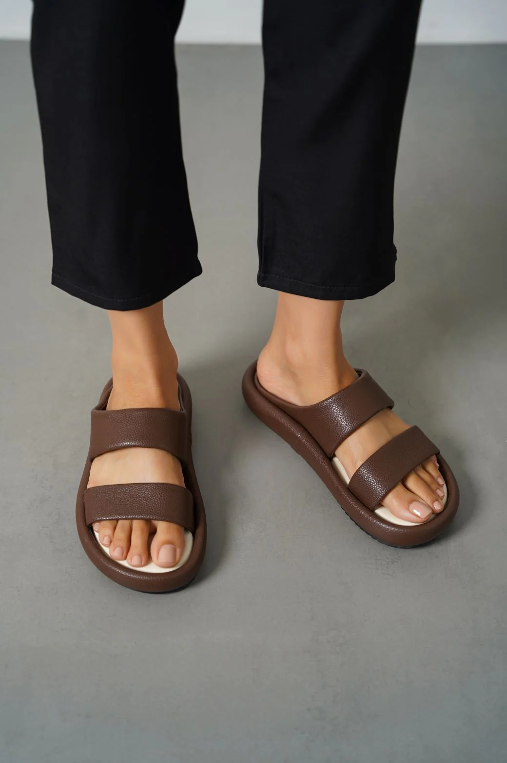 PUFF MAMA SLIDES - Image 3