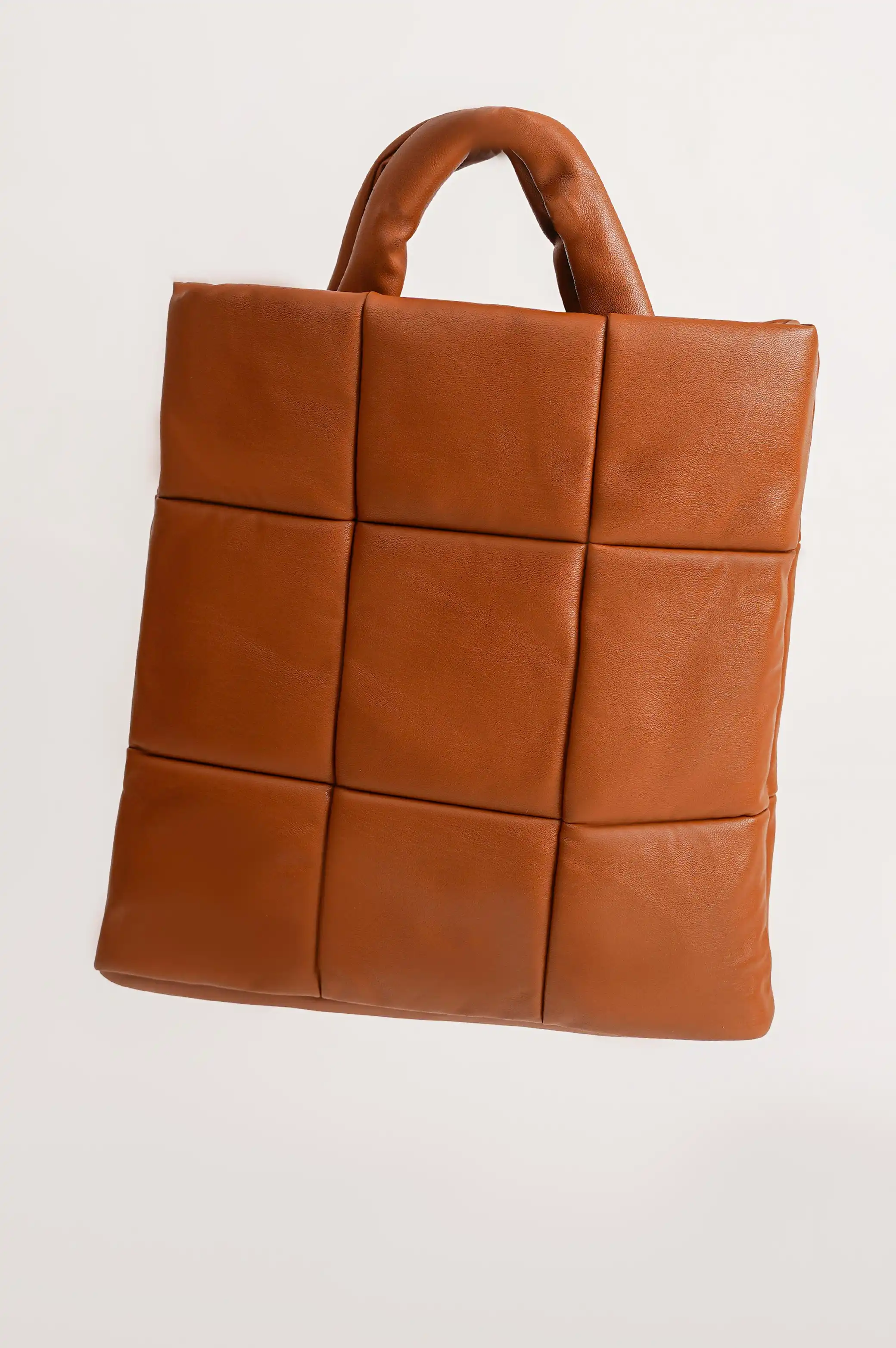 QUILTED PUFFY TOTE - Image 6