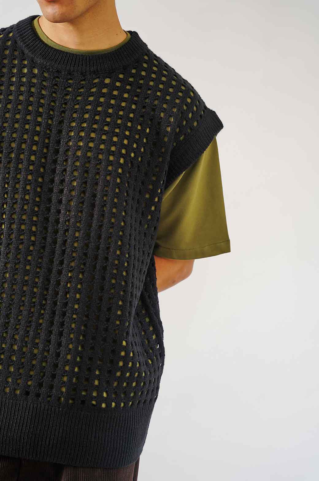 RELAXED MESH VEST - Image 2