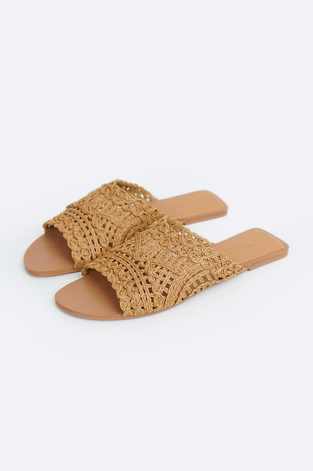 RESORT STRAW SLIDES - Image 4