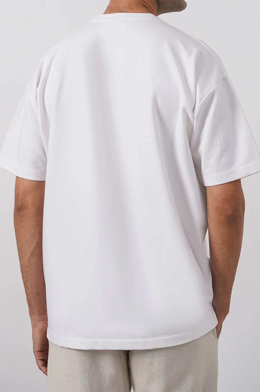 ROUND NECK T-SHIRT - Image 3