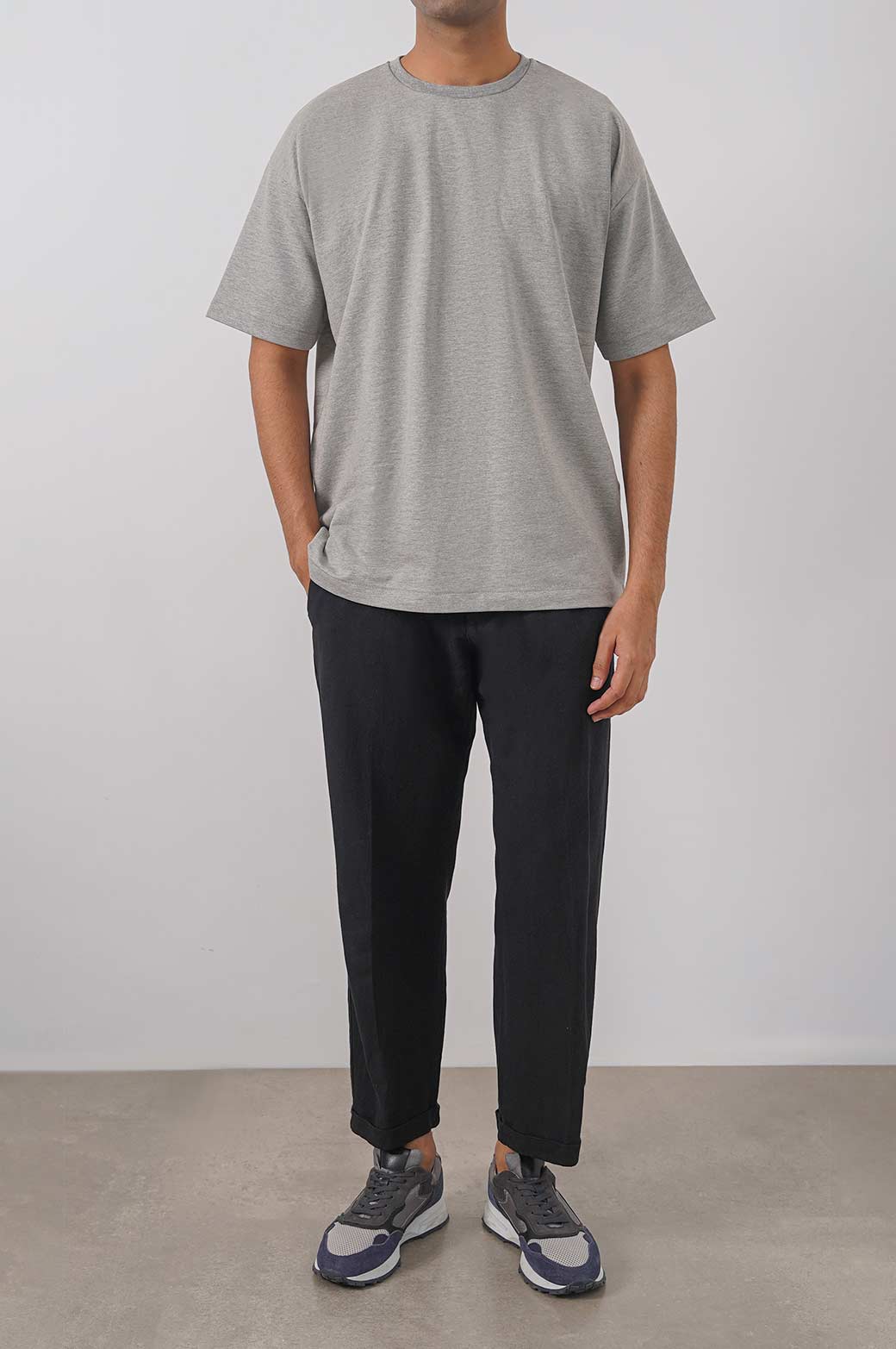 ROUND NECK T-SHIRT