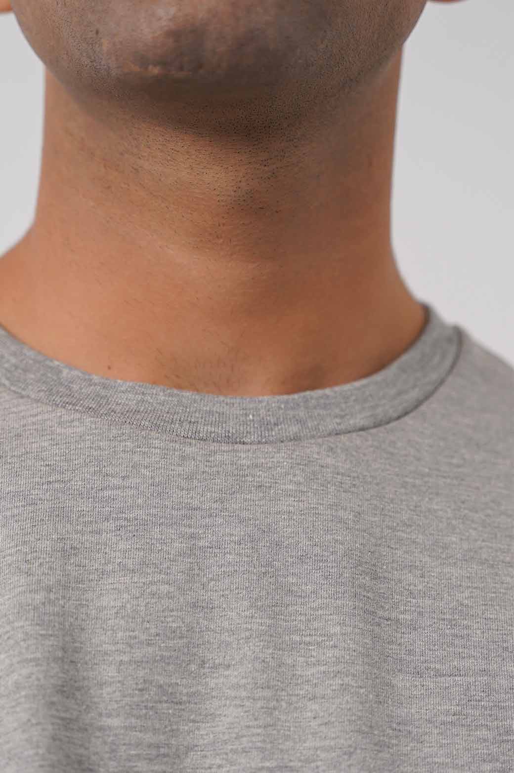 ROUND NECK T-SHIRT - Image 4
