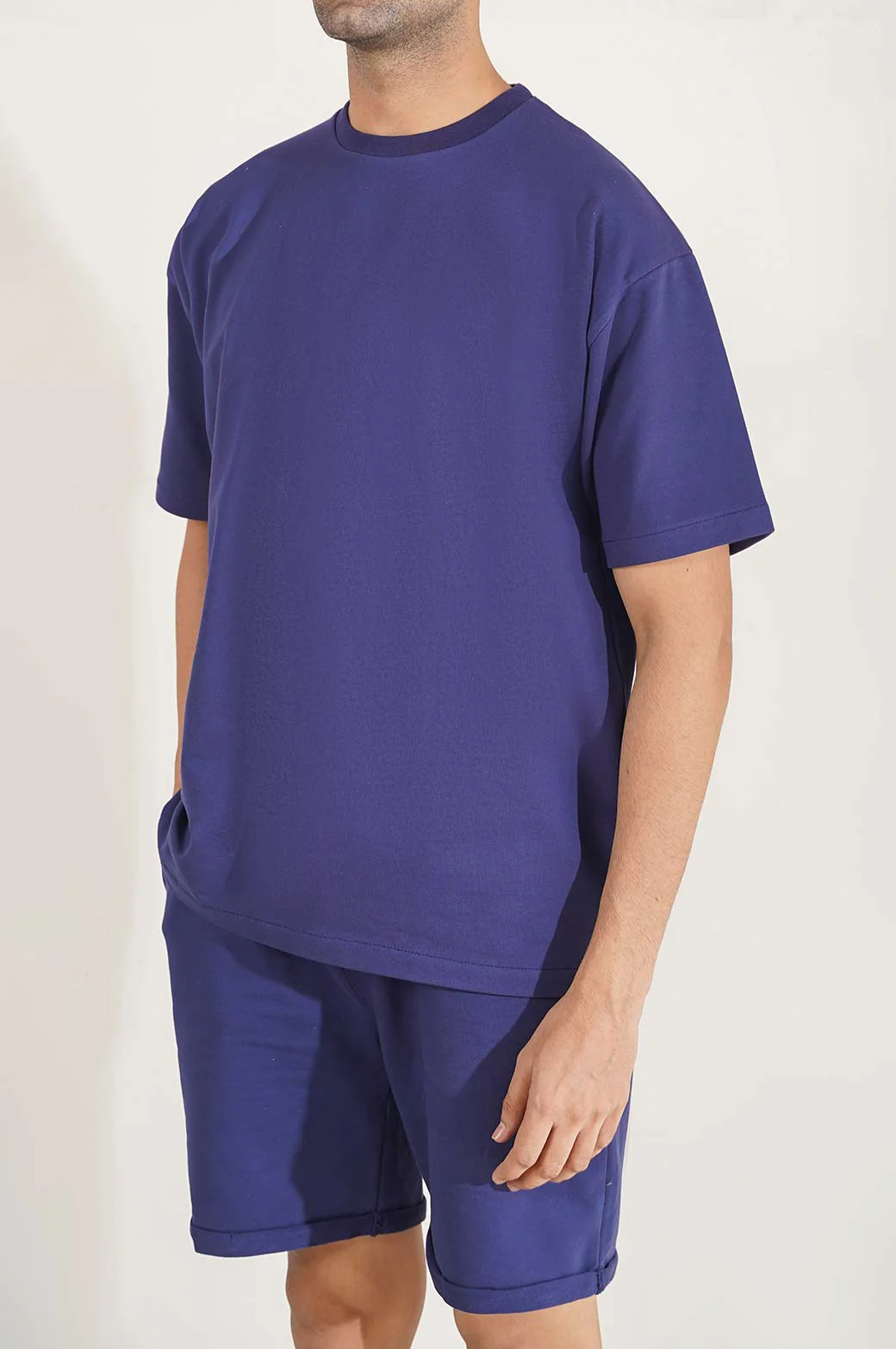 ROUND NECK T-SHIRT