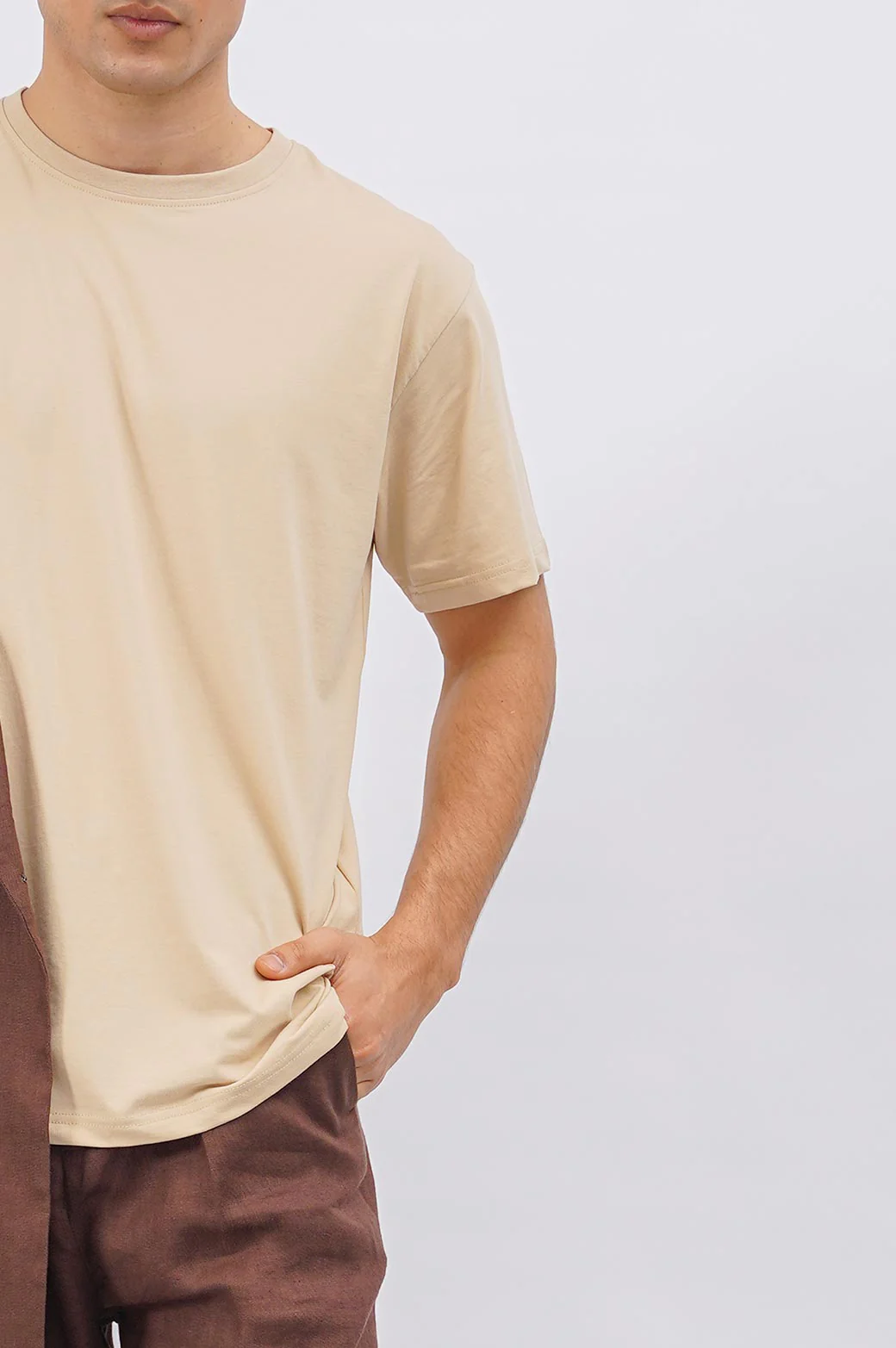 ROUND NECK T-SHIRT - Image 3