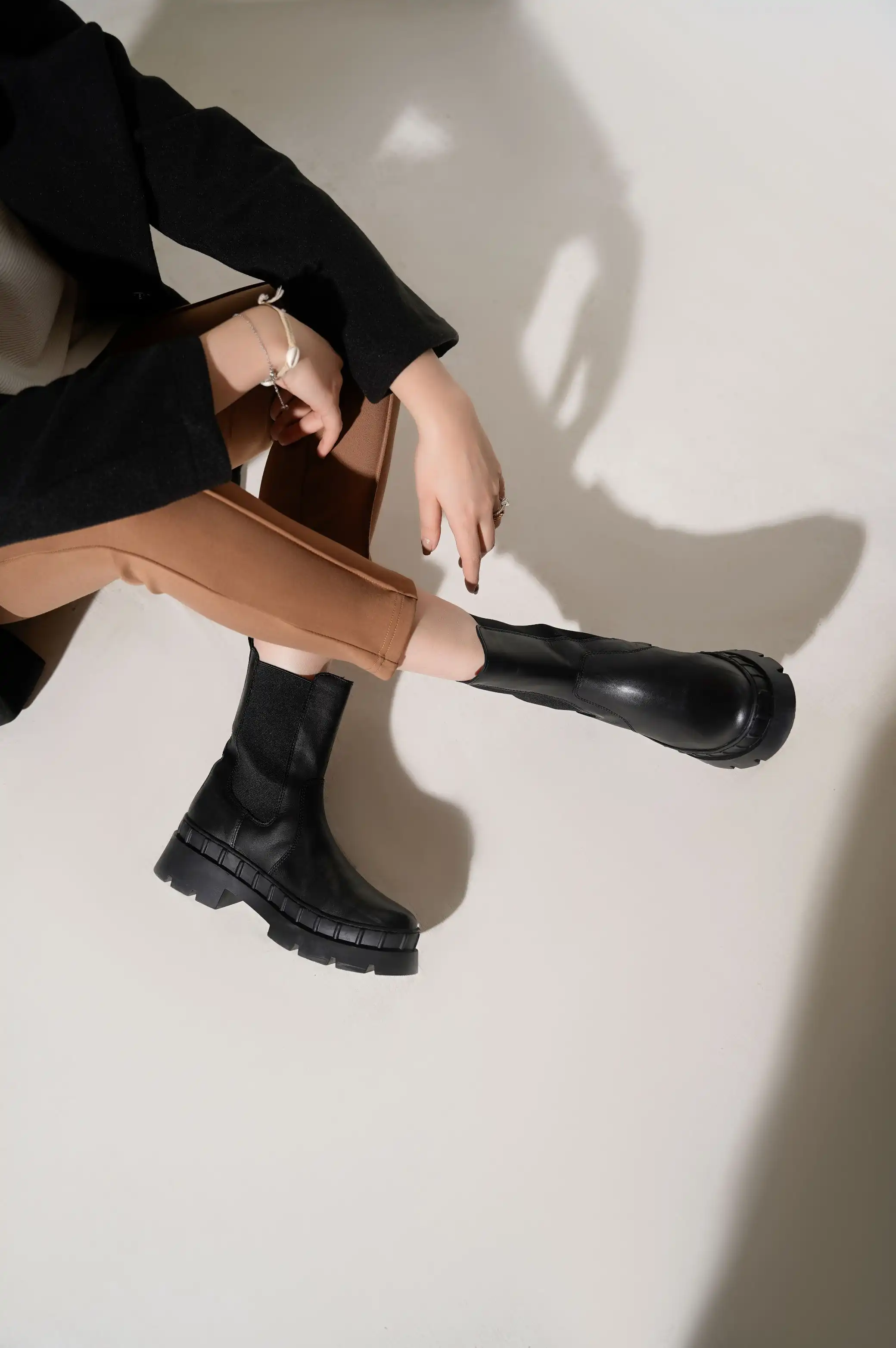 NEO LEATHER CHUNKY BOOTS - Image 2