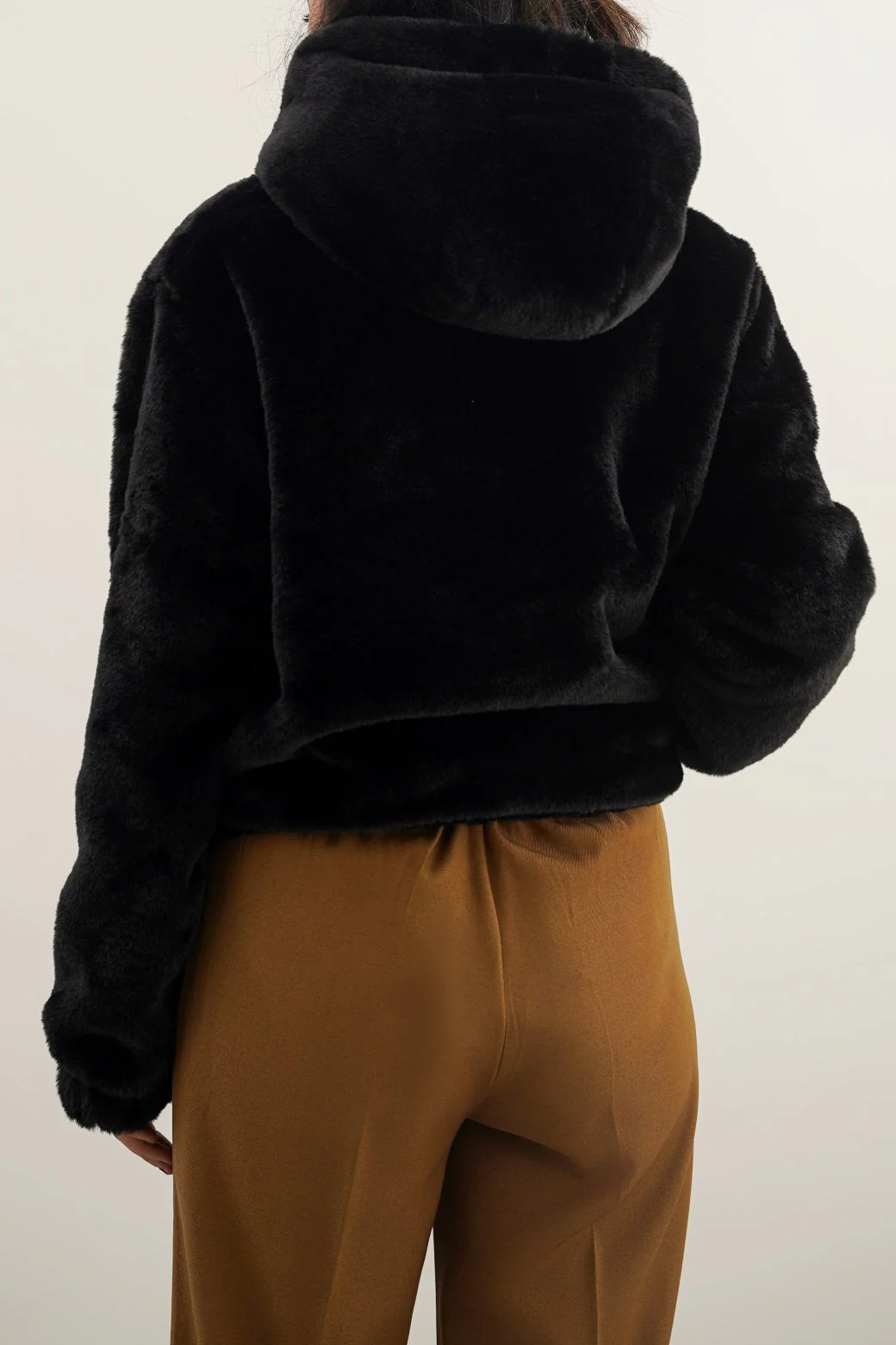 SHORT FUR HOODIE - Image 6