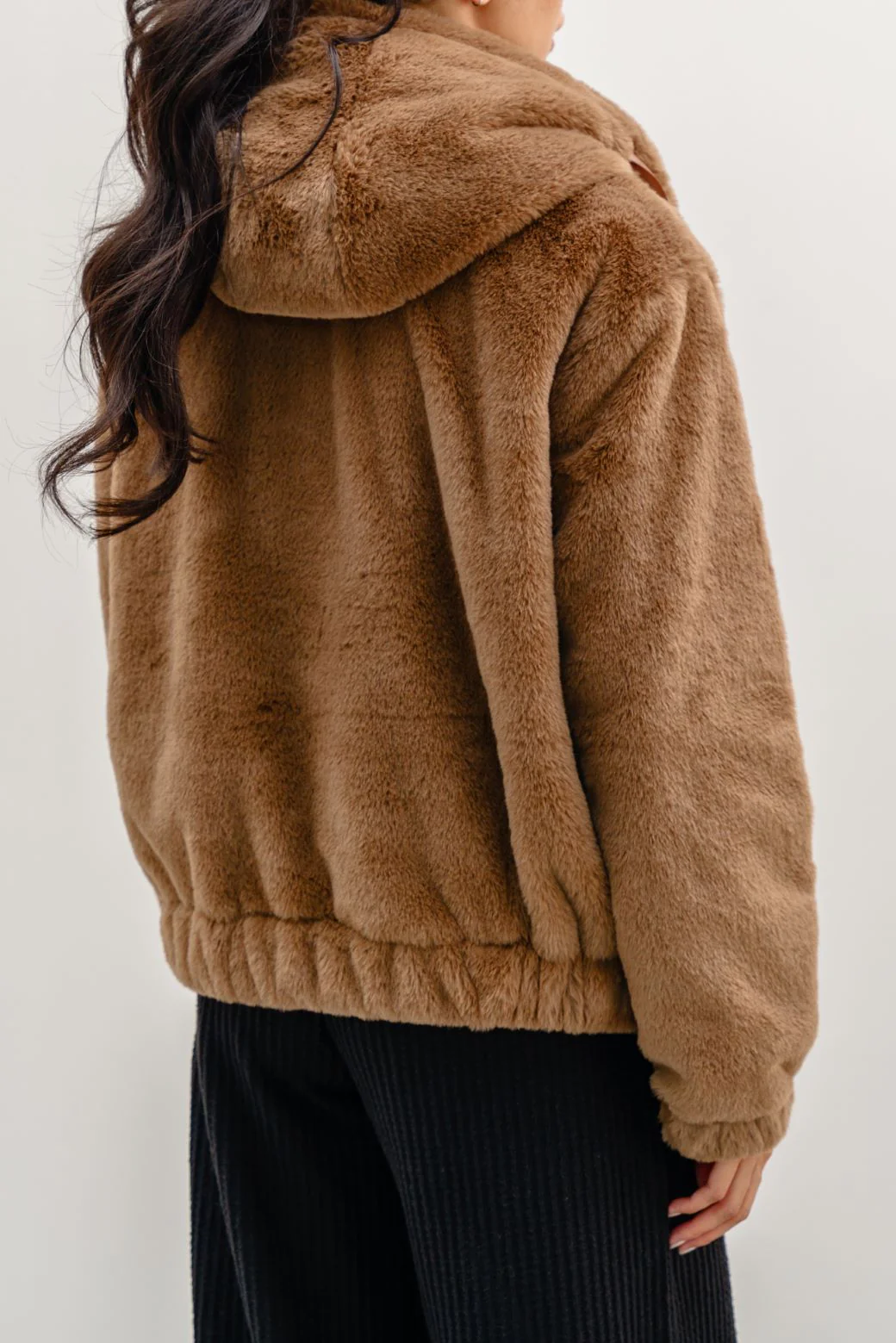 SHORT FUR HOODIE - Image 3