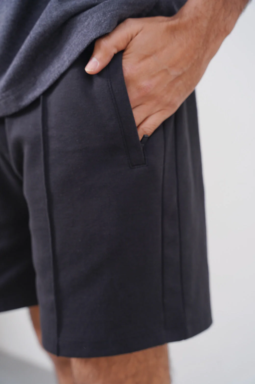 SHORTS WITH SIDE PANEL - Image 2