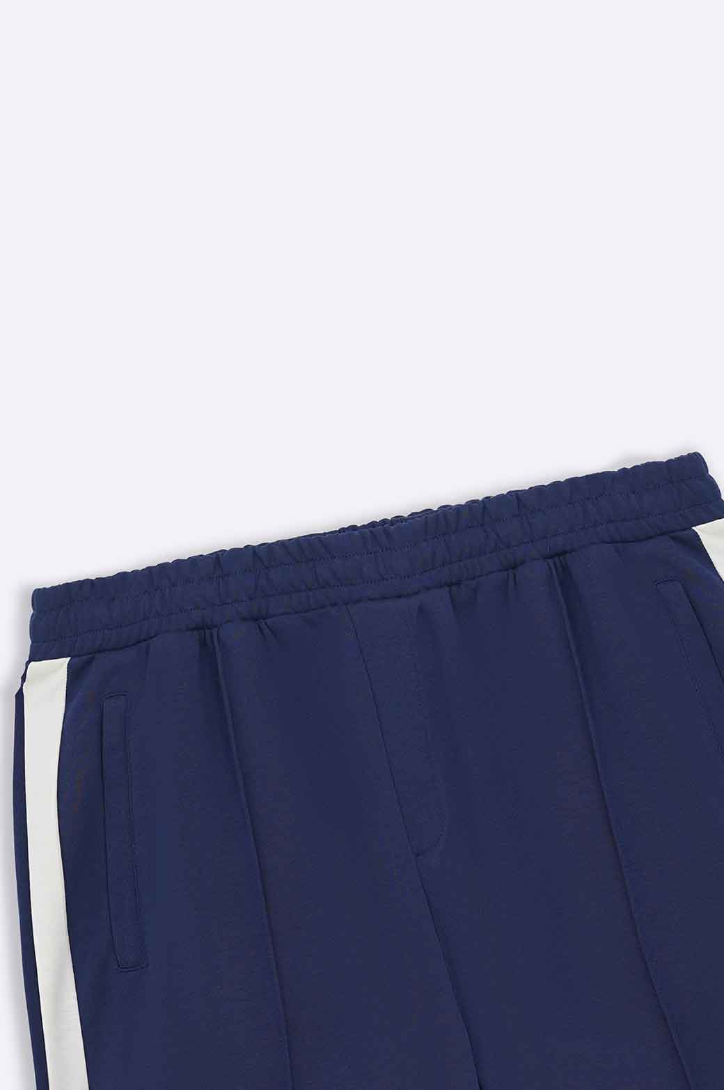 SHORTS WITH SIDE PANEL - Image 2