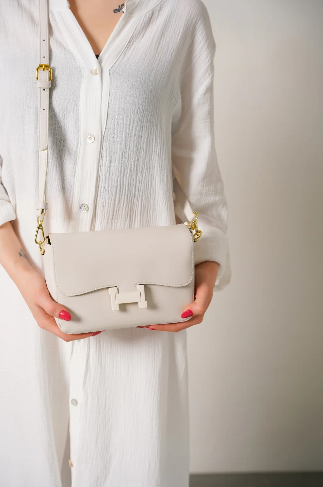 SHOULDER BUCKLE BAG - Image 4