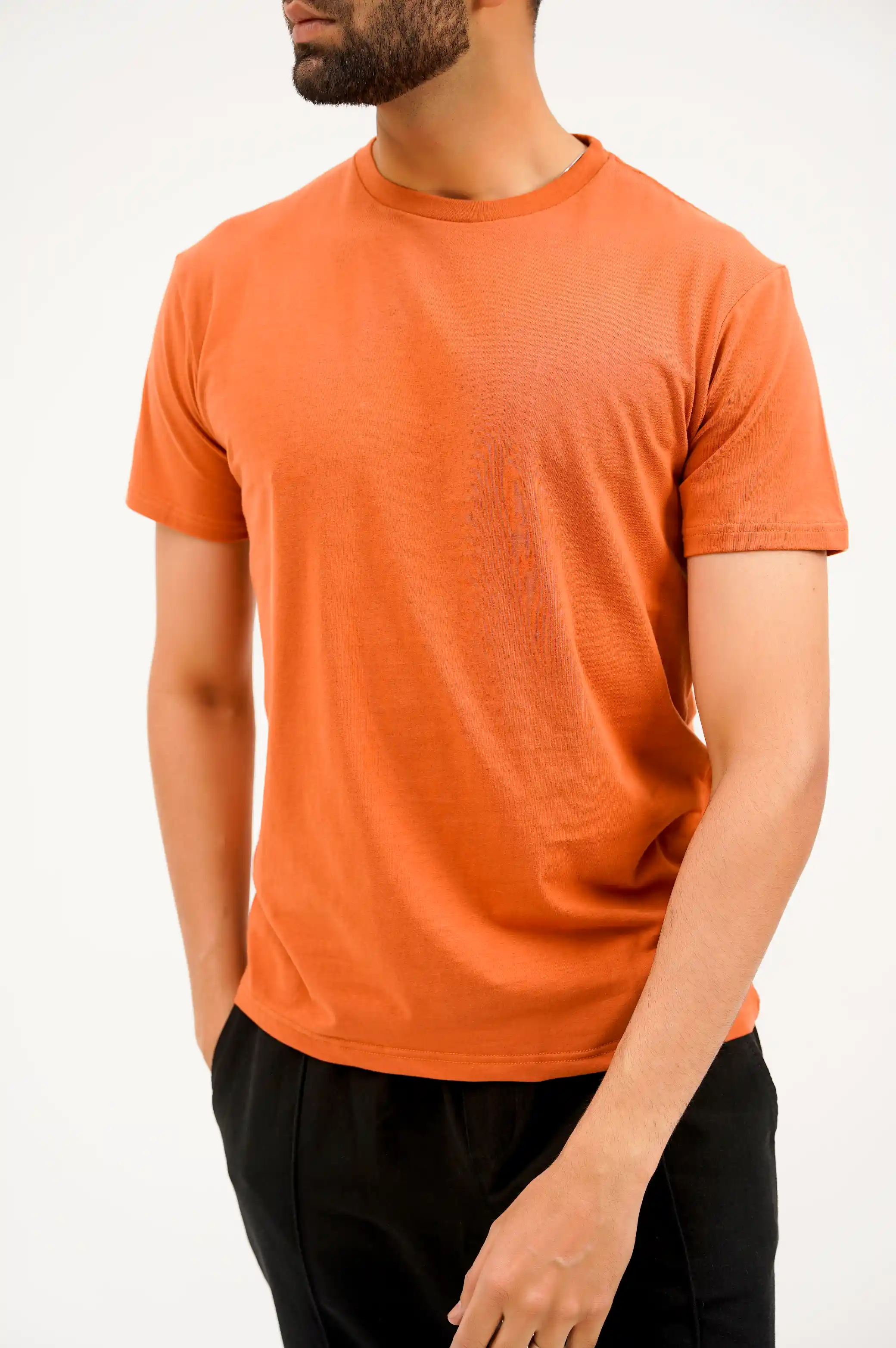 SLIM FIT CREW NECK