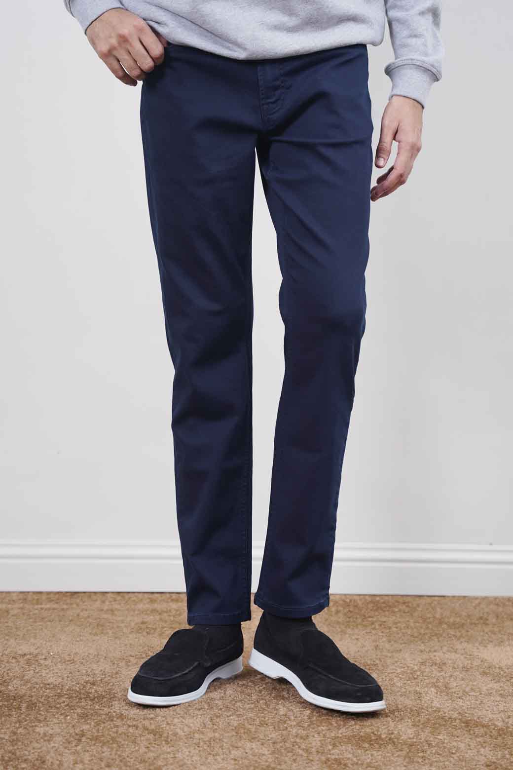 SLIM FIT JEANS