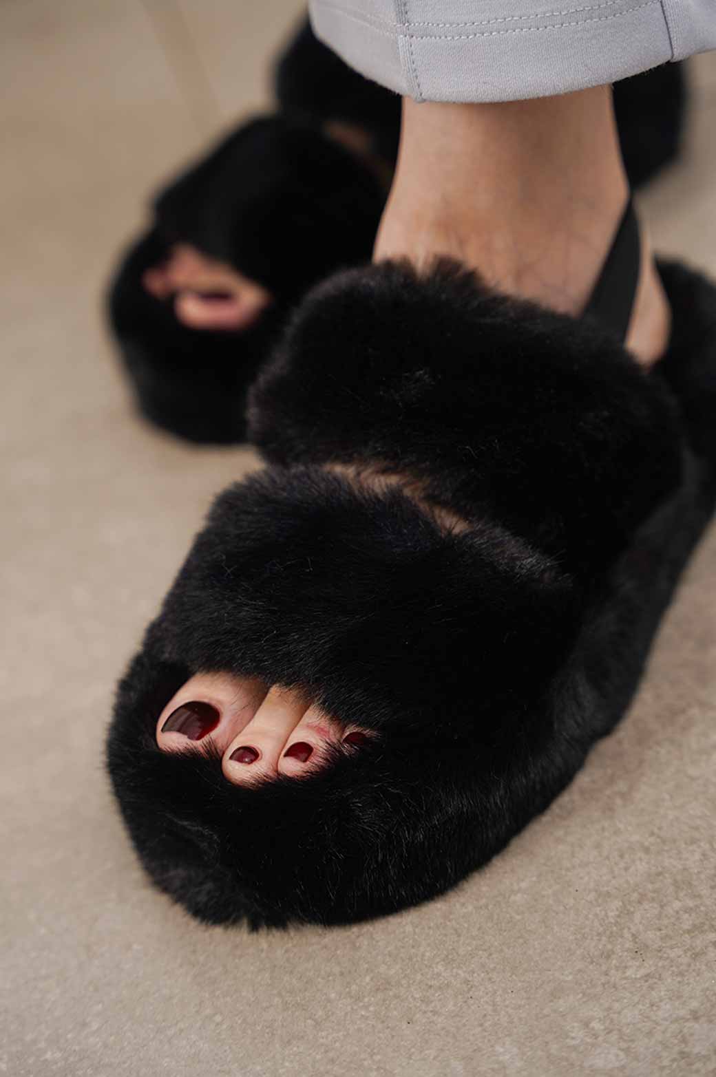 SLINGBACK FUR