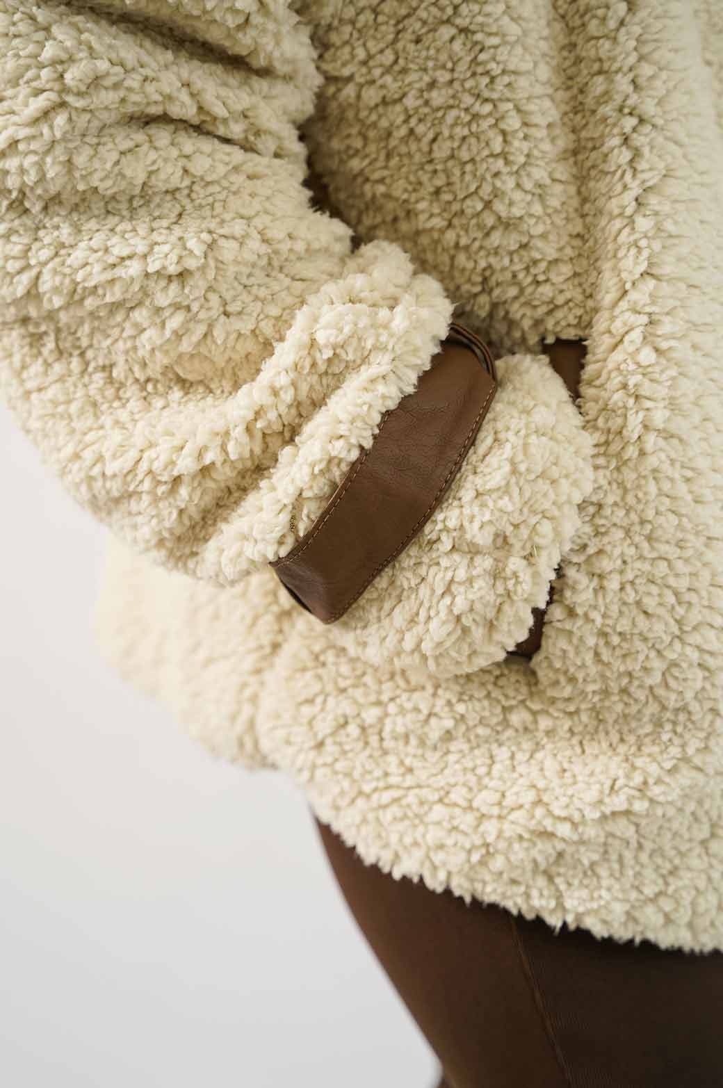 SOFT SHEARLING JACKET - Image 4