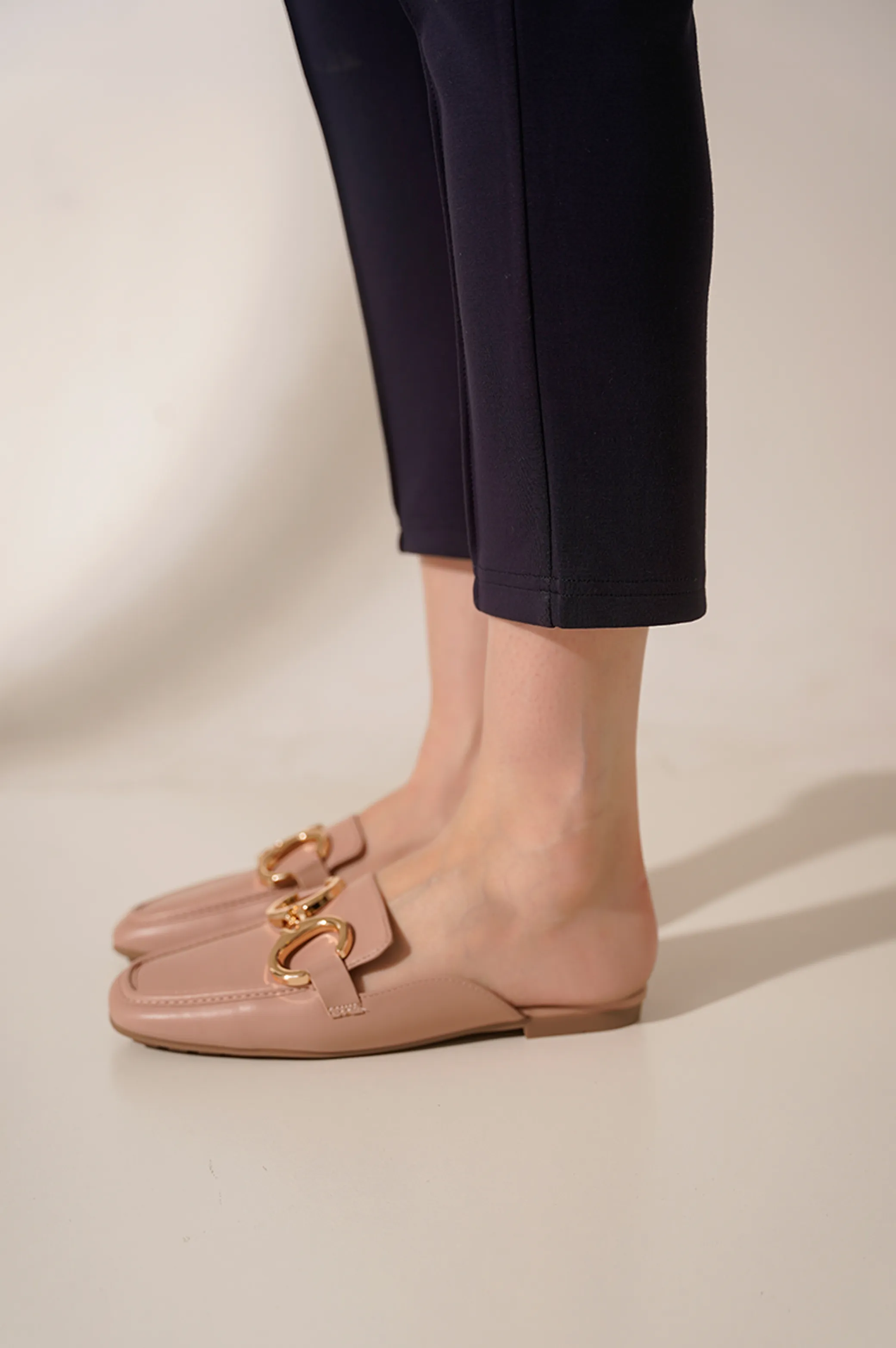 STAPLE MAMA MULES - Image 2