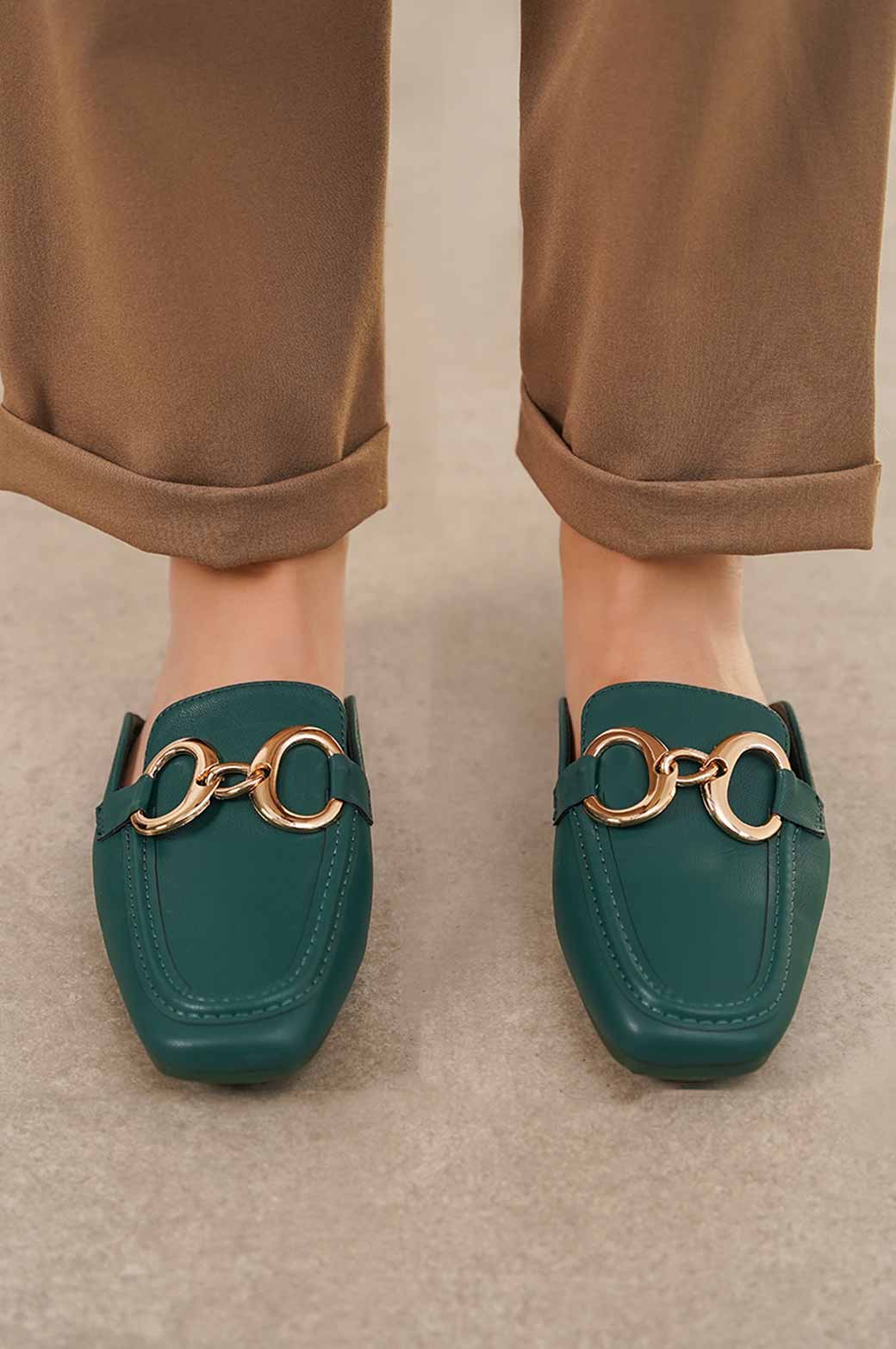 STAPLE MAMA MULES