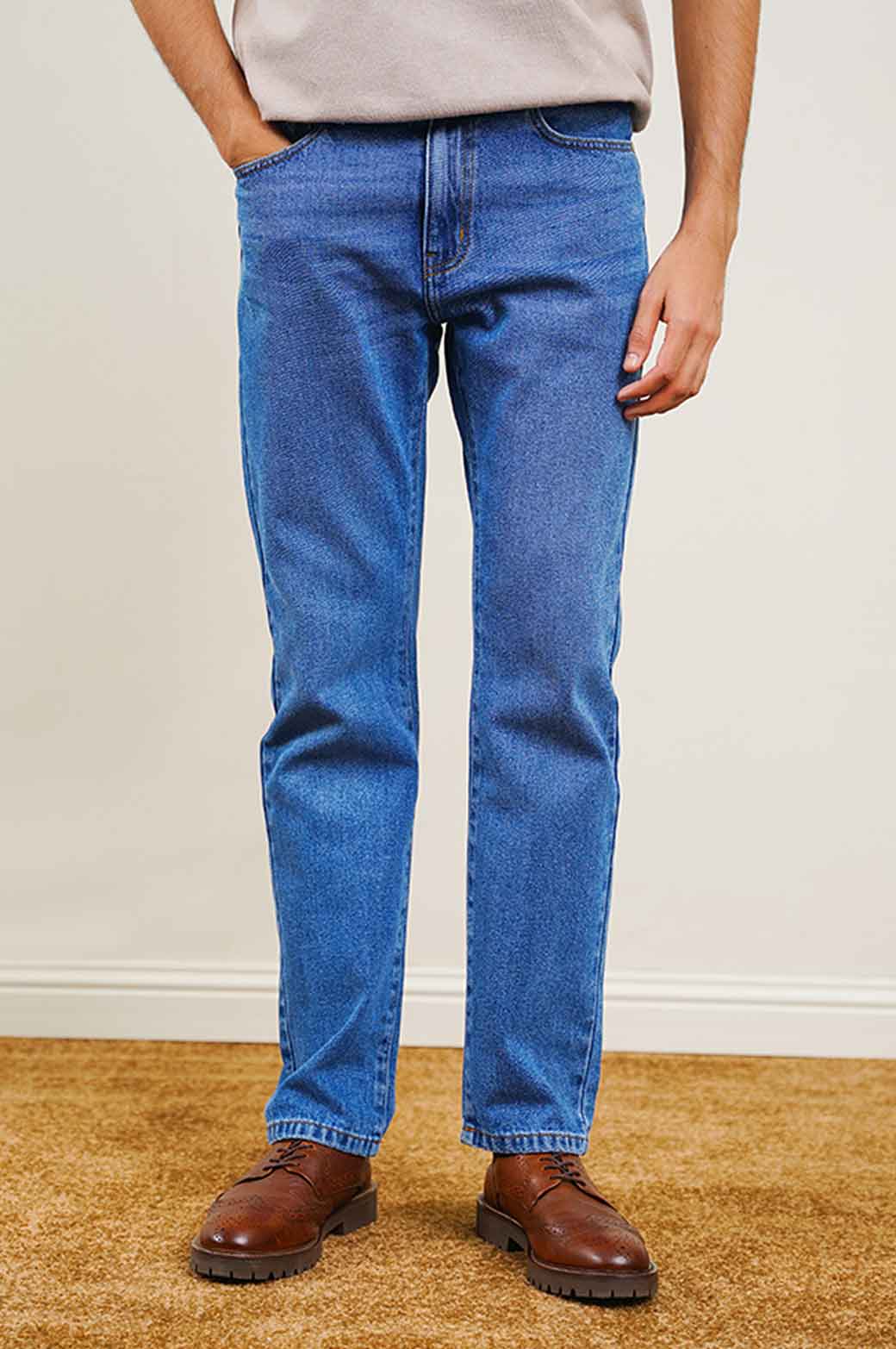 STRAIGHT CUT DENIM