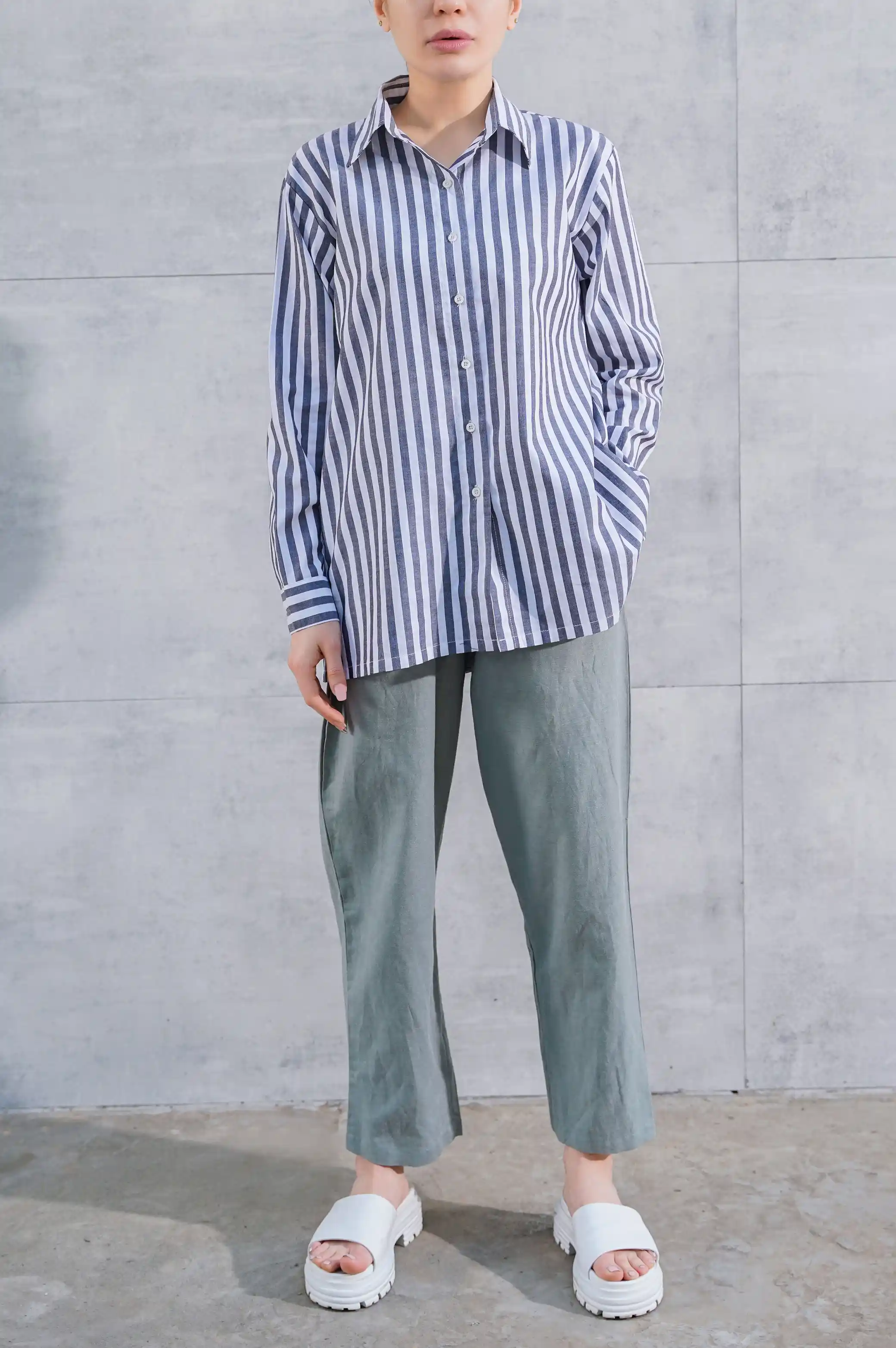 STRIPED BUTTON DOWN SHIRT - Image 2