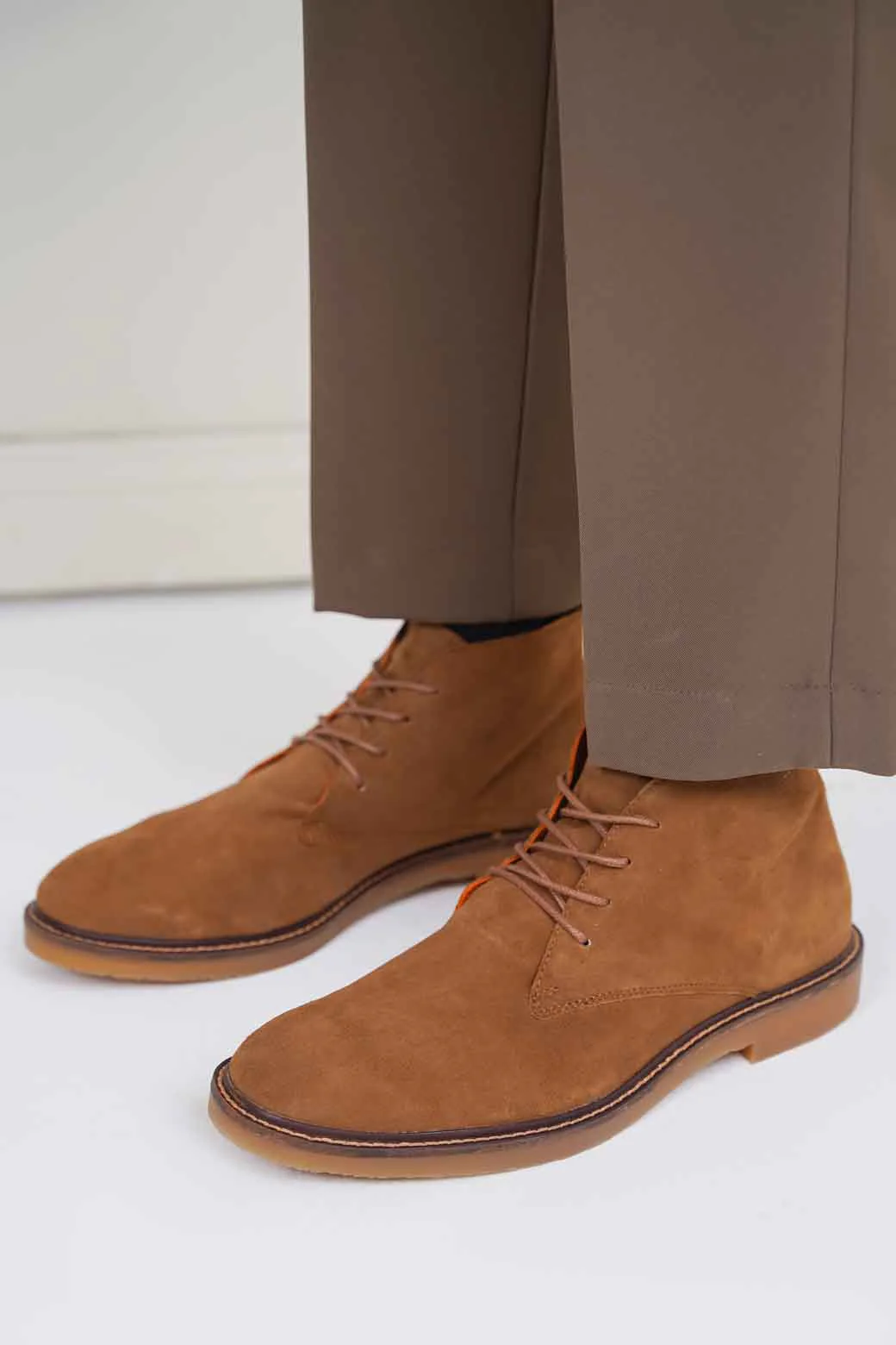 SUEDE CHUKKA BOOTS - Image 2