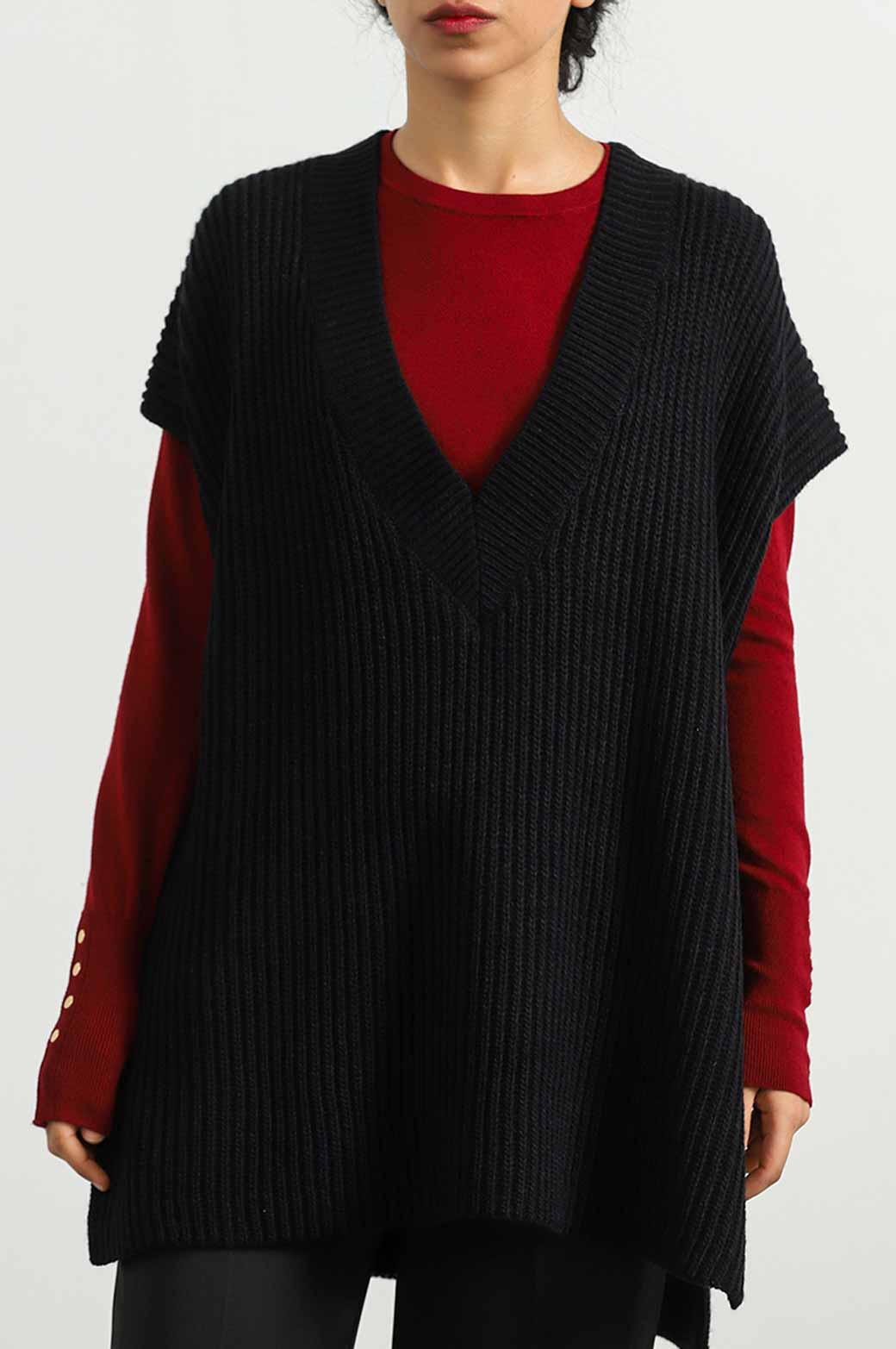 SWEATER VEST