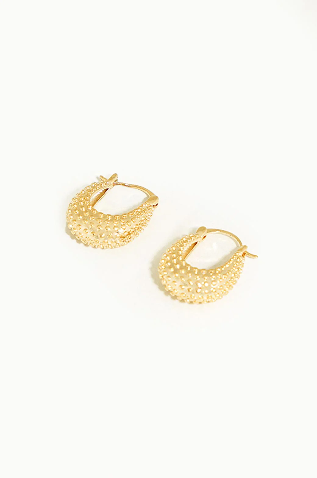 TEXTURED EARRING