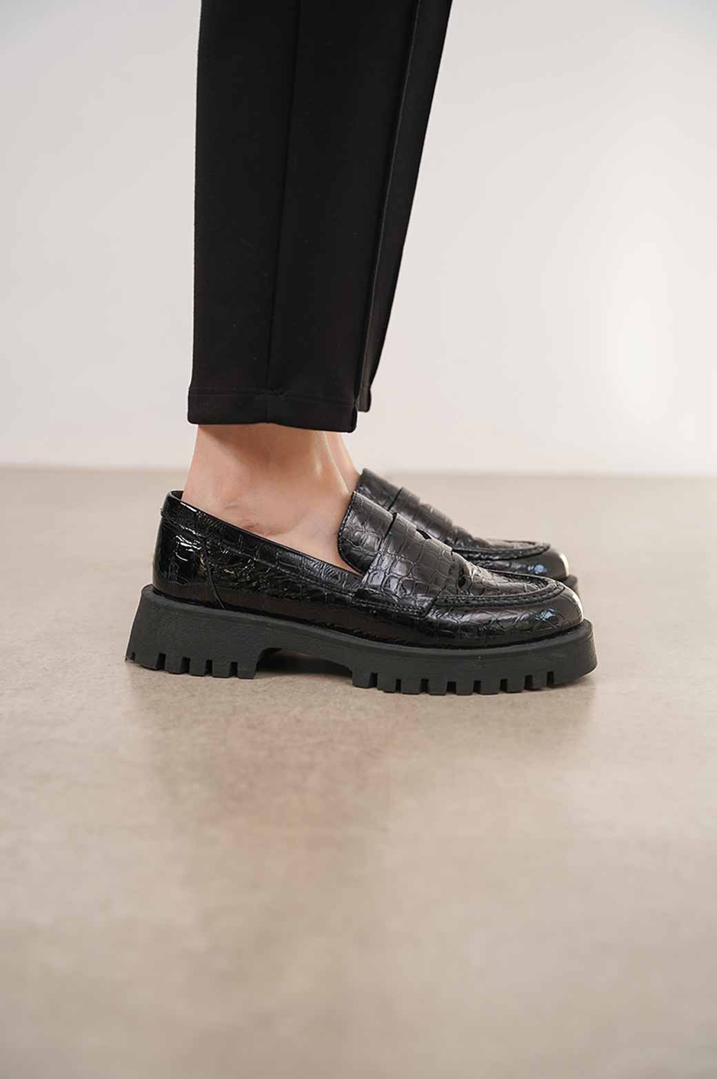 TEXTURED PATENT LOAFERS - Image 2