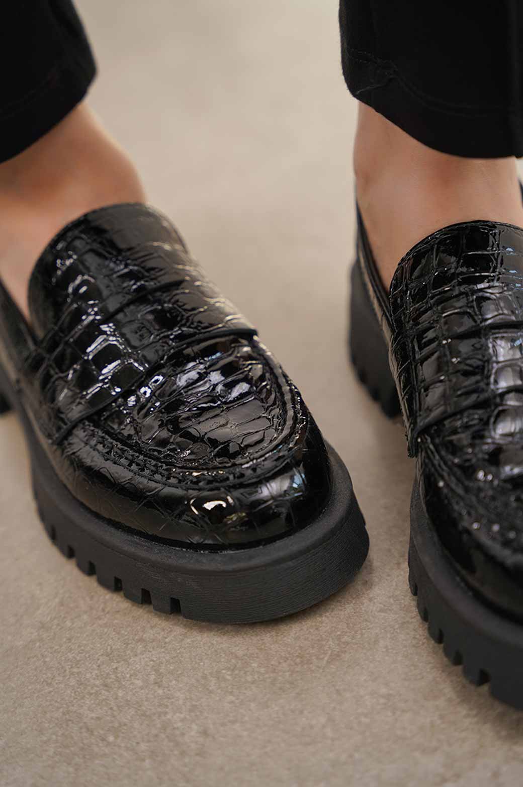 TEXTURED PATENT LOAFERS - Image 5