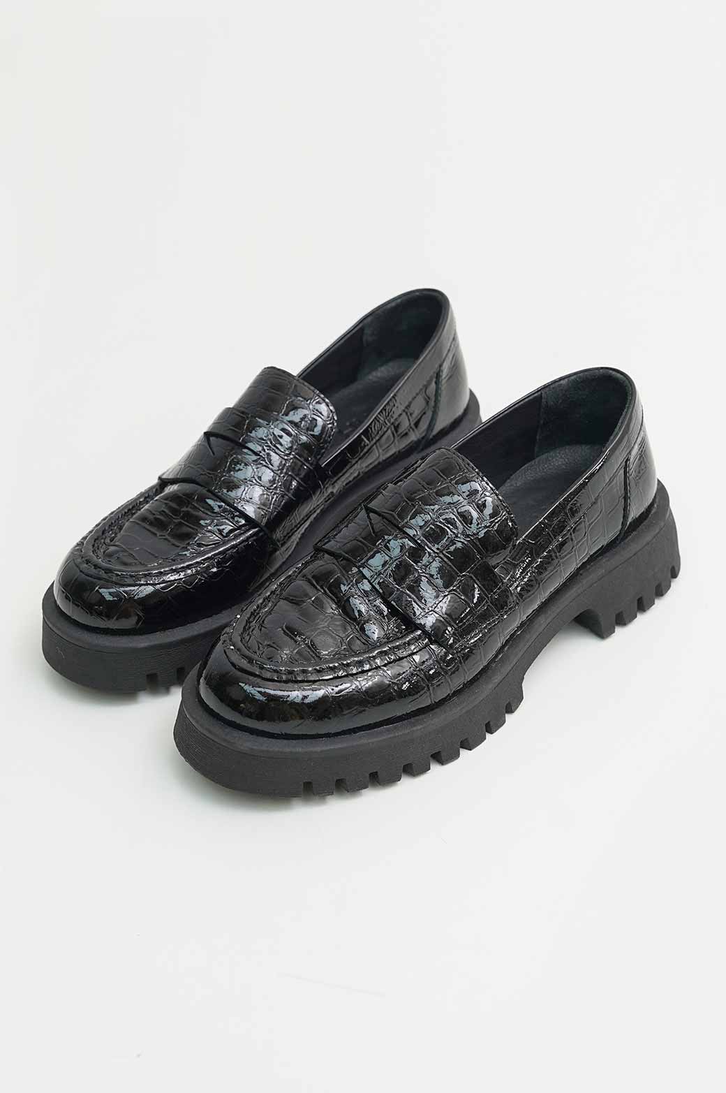 TEXTURED PATENT LOAFERS - Image 6