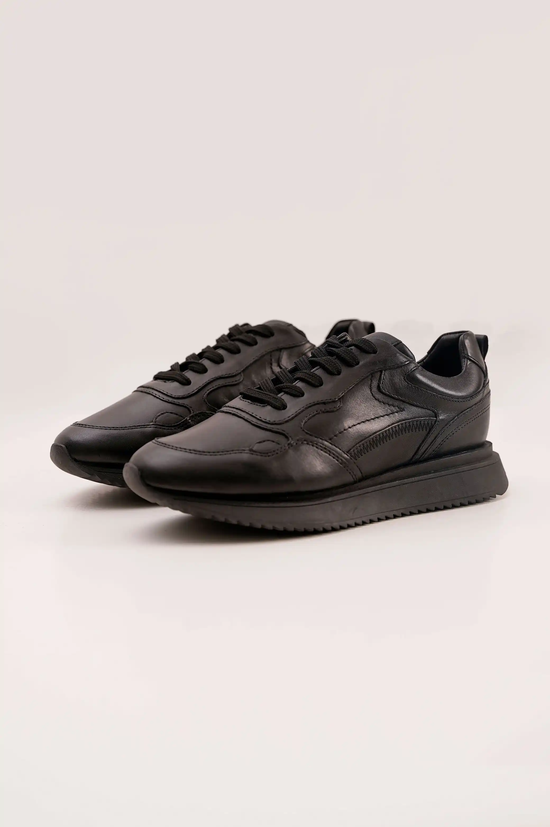 THE LEATHER JOGGER - Image 2