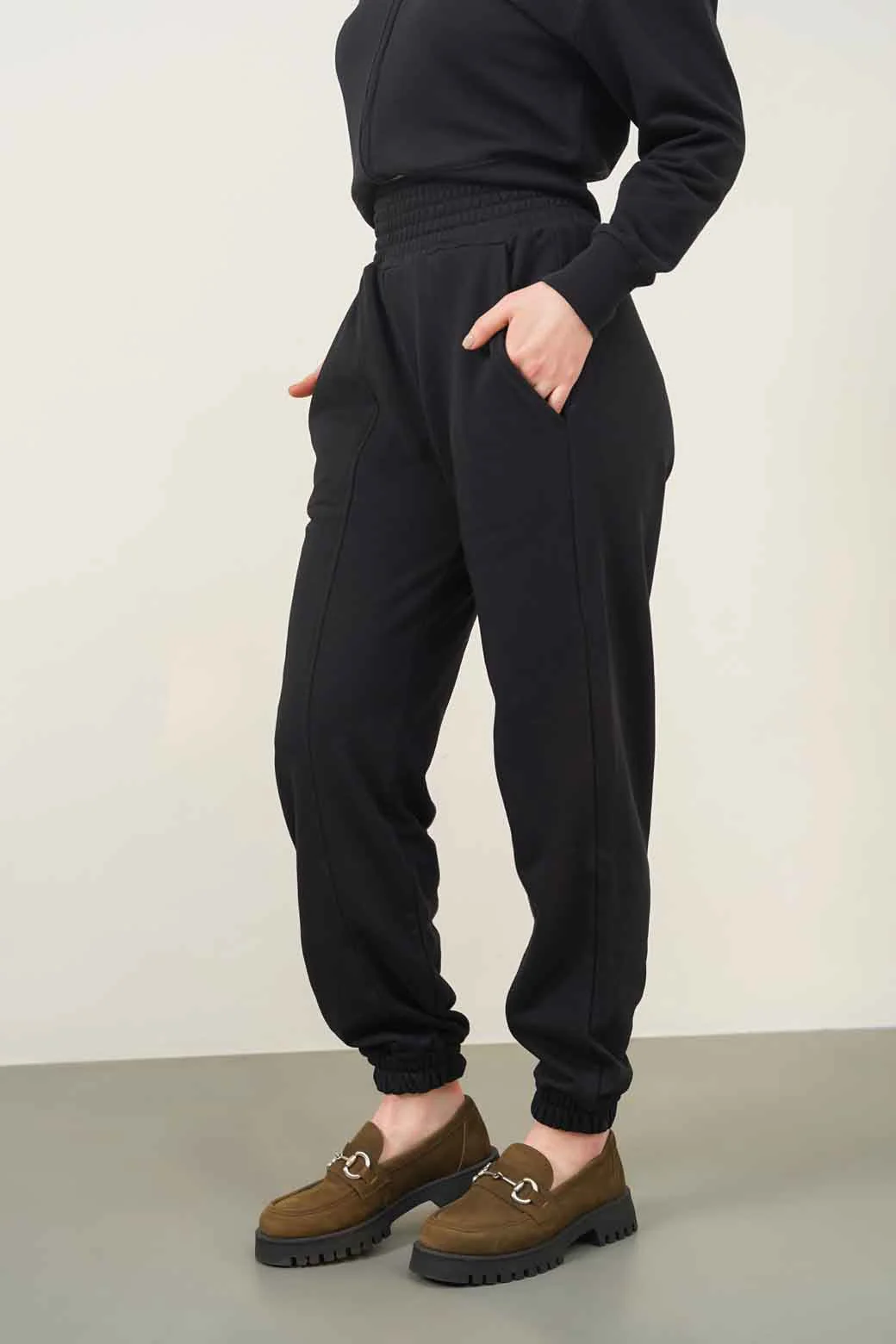 TROUSERS WITH ELASTICATED HEM - Image 2