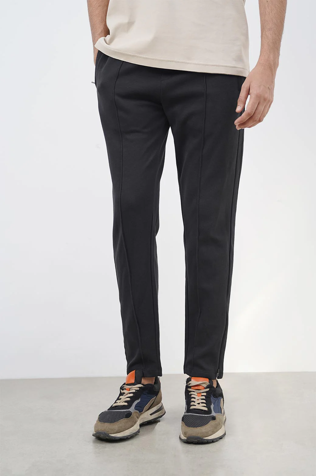 TROUSER WITH SIDE PANEL
