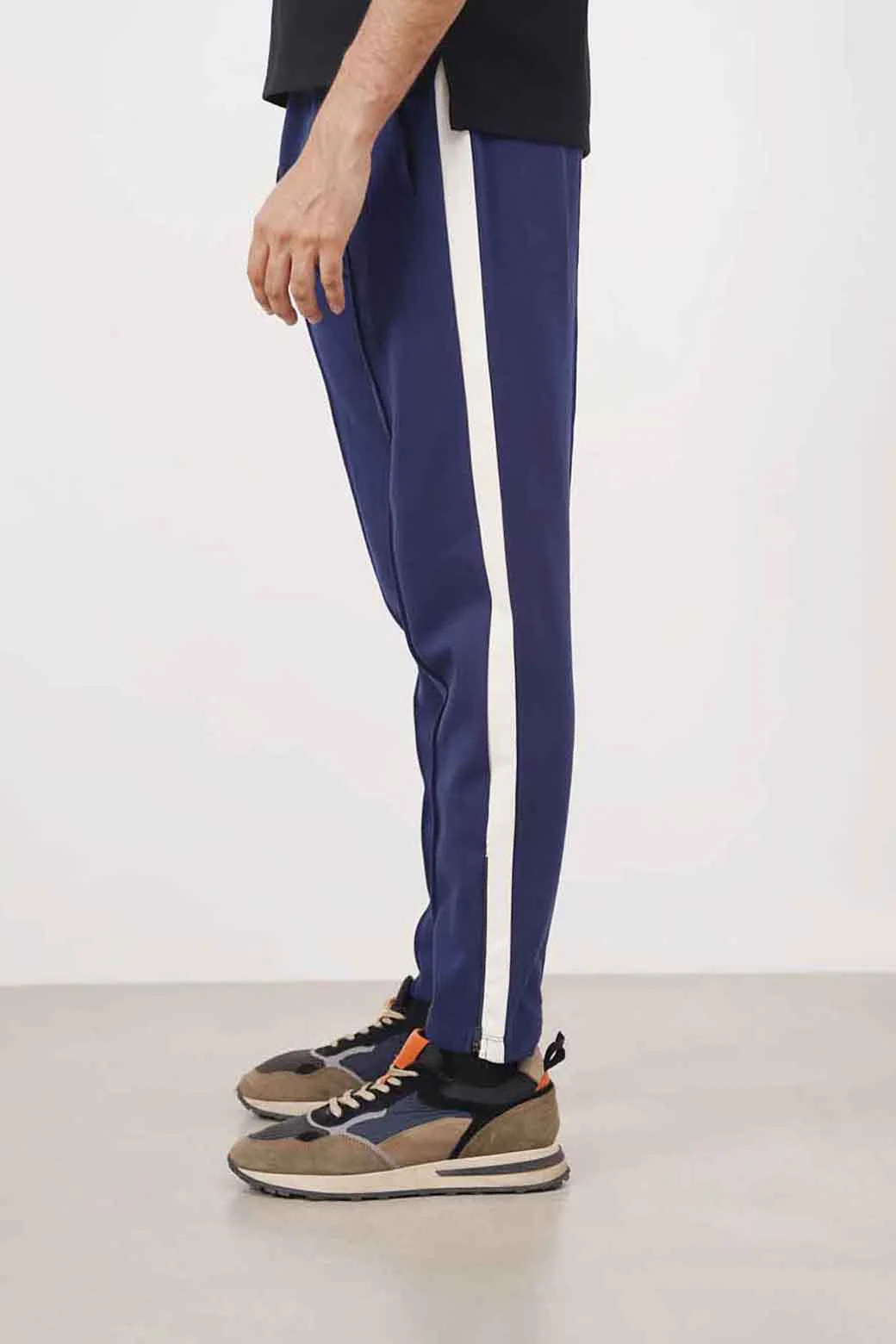 TROUSER WITH SIDE PANEL - Image 3
