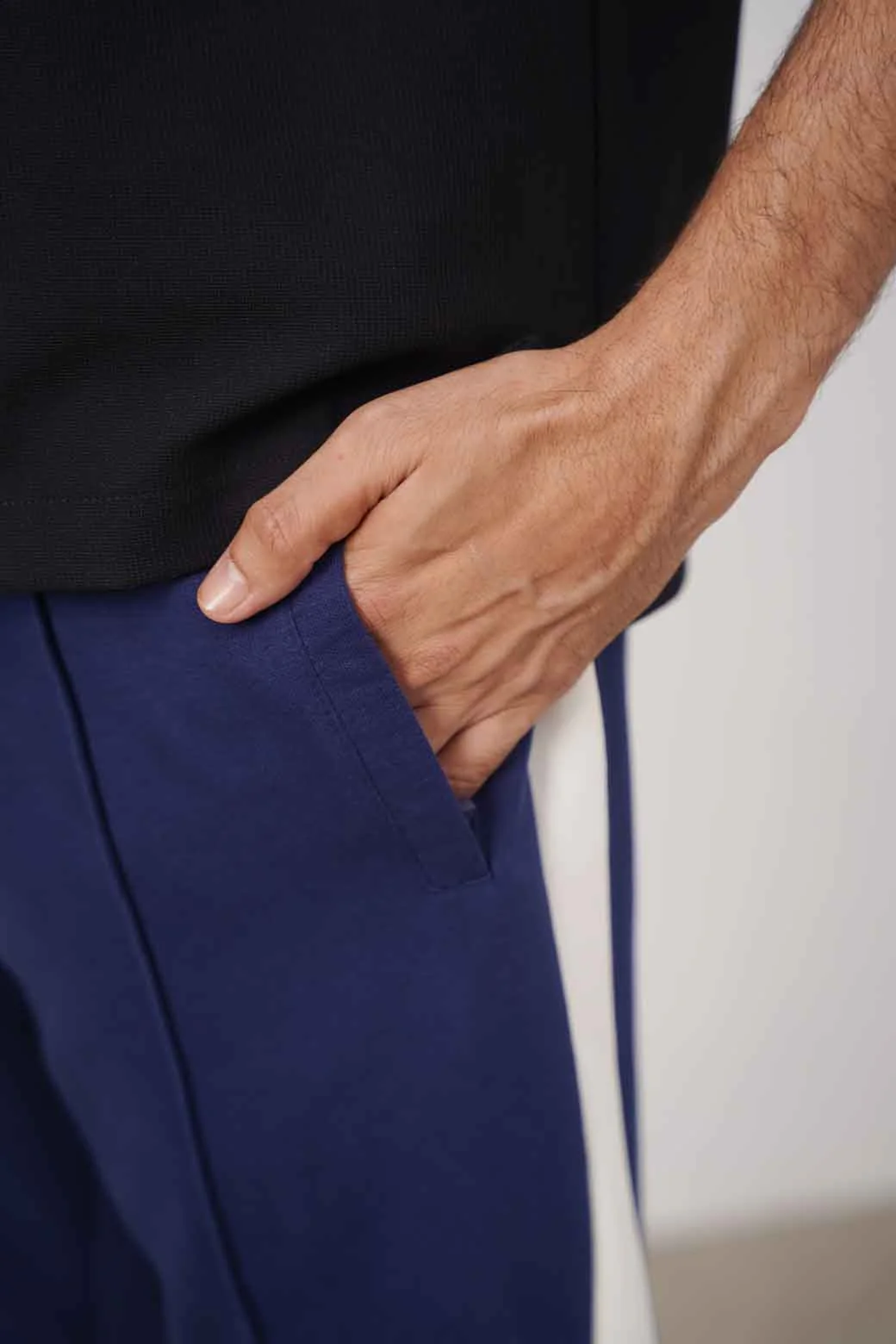TROUSER WITH SIDE PANEL - Image 4
