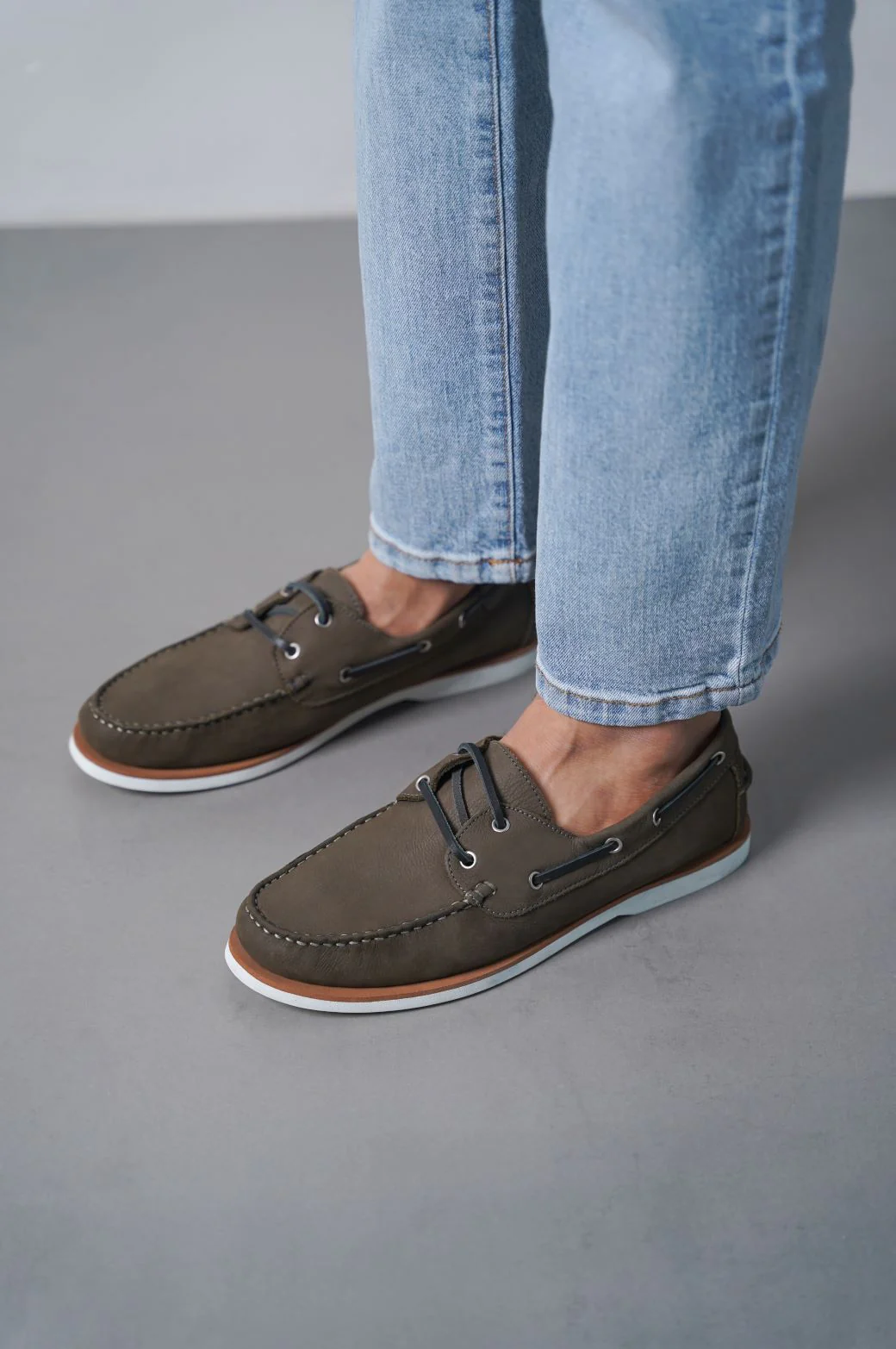 TUMBLED LEATHER BOAT SHOES - Image 6